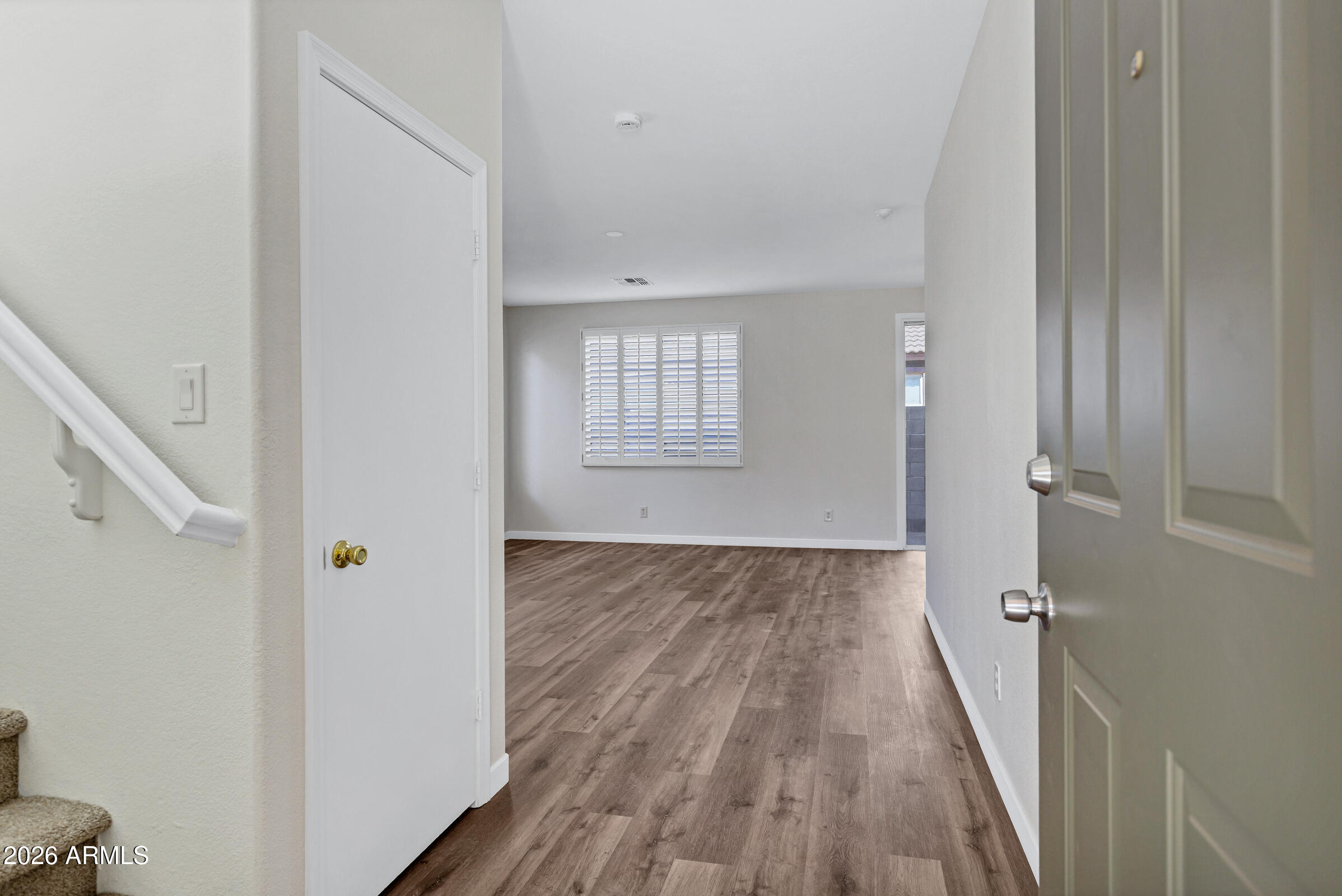 1140 E FERRARA Street