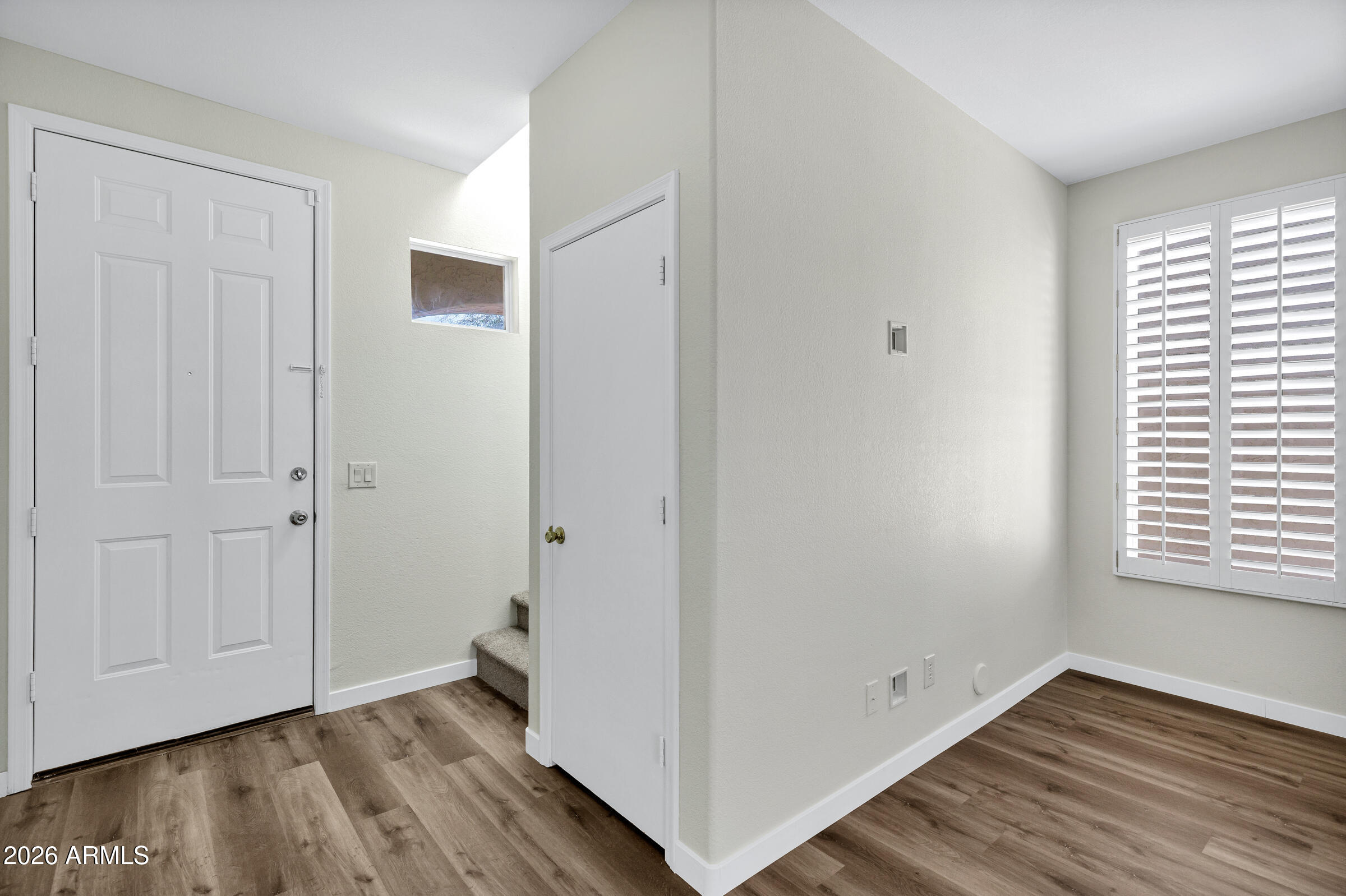 1140 E FERRARA Street