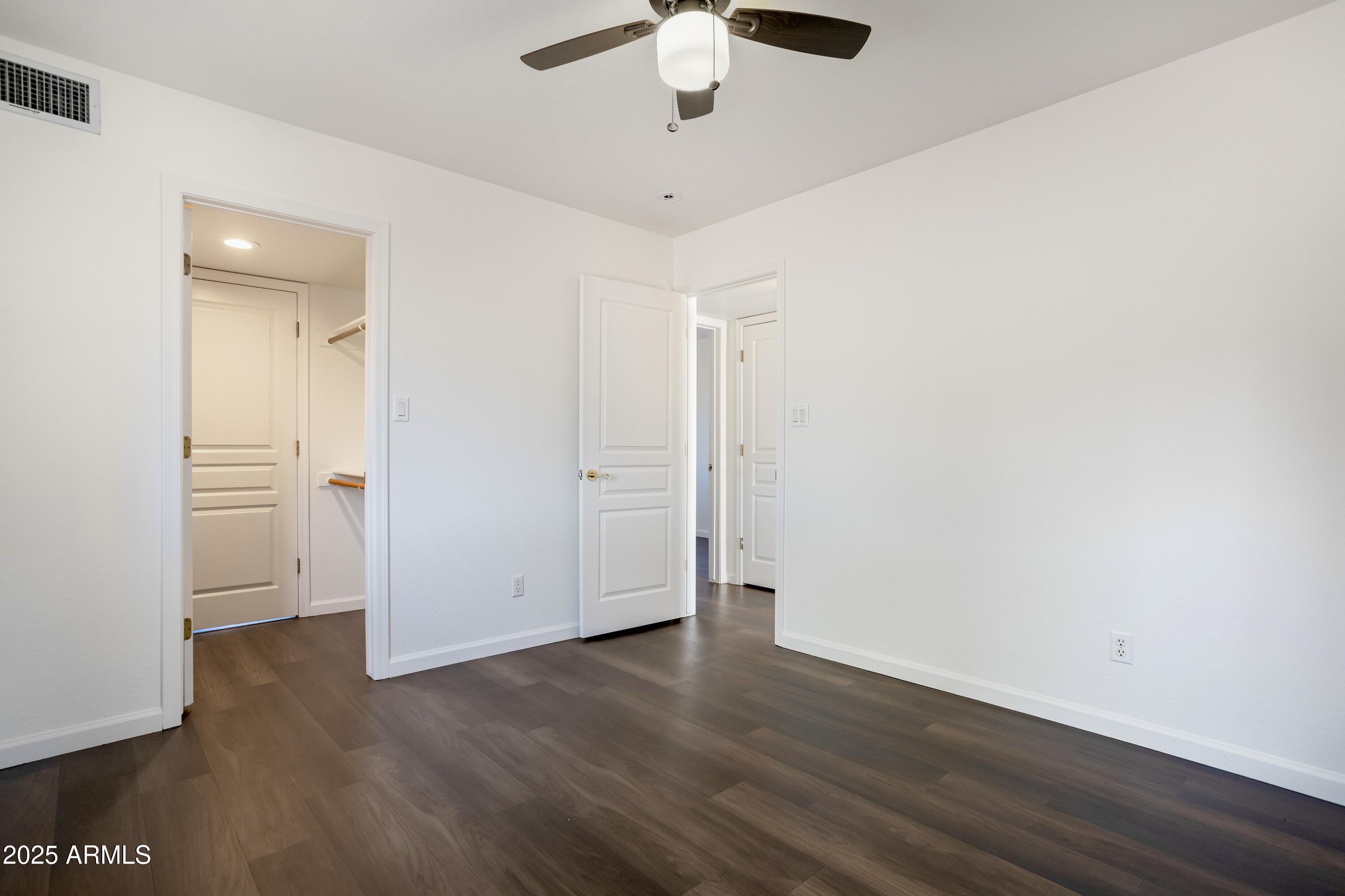 MOUNTAIN SHADOWS PHASE E - Residential