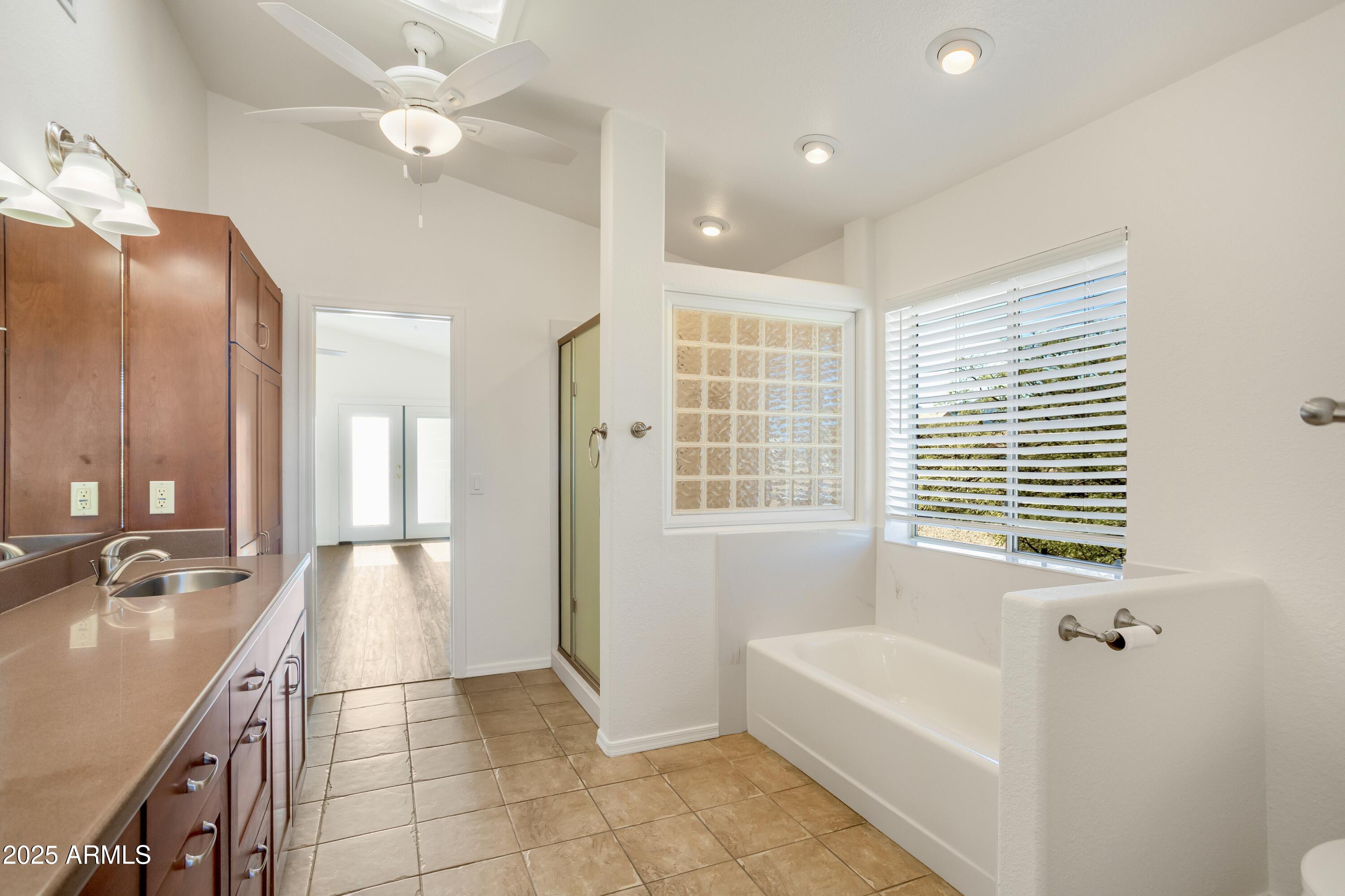 MOUNTAIN SHADOWS PHASE E - Residential
