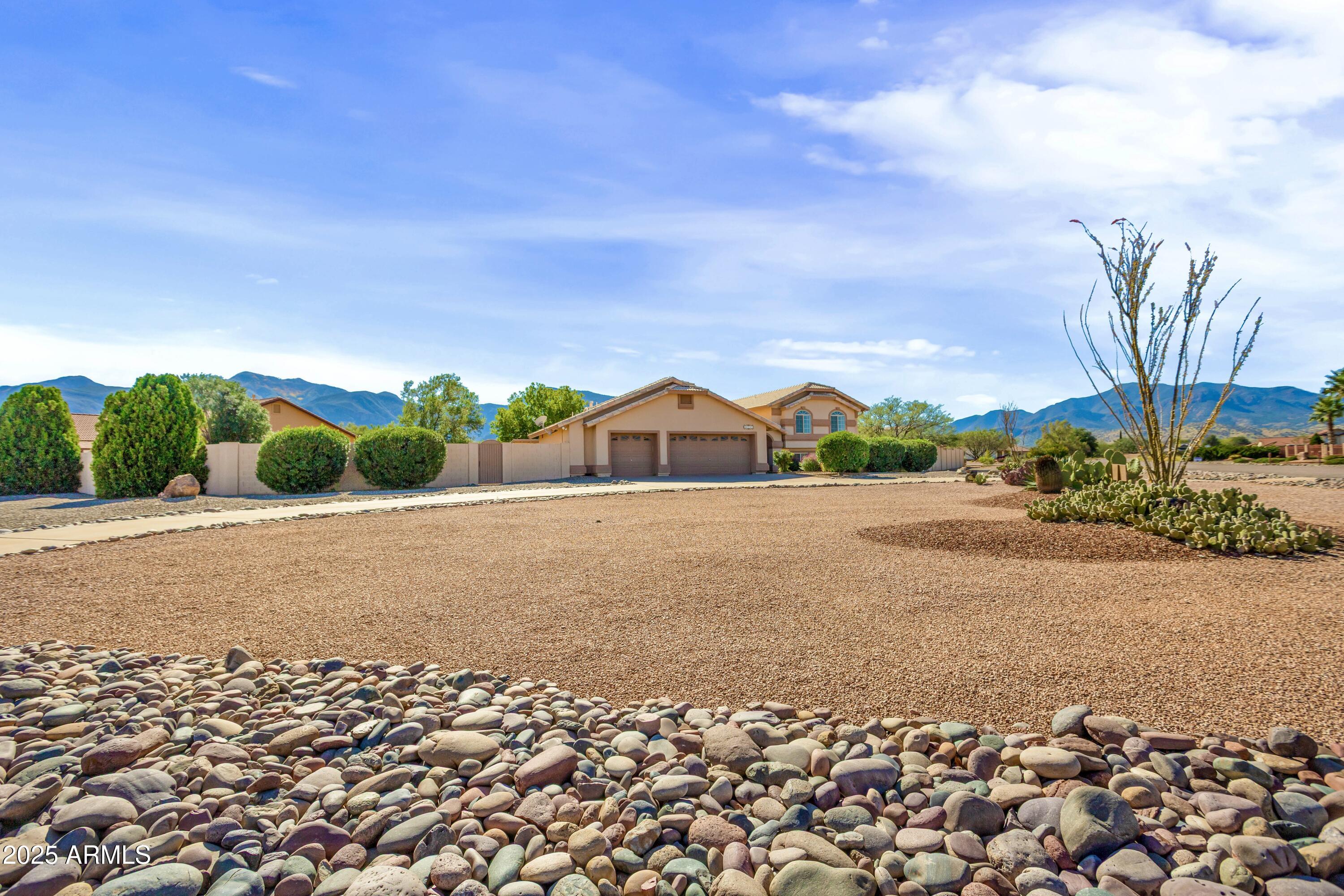 MOUNTAIN SHADOWS PHASE E - Residential