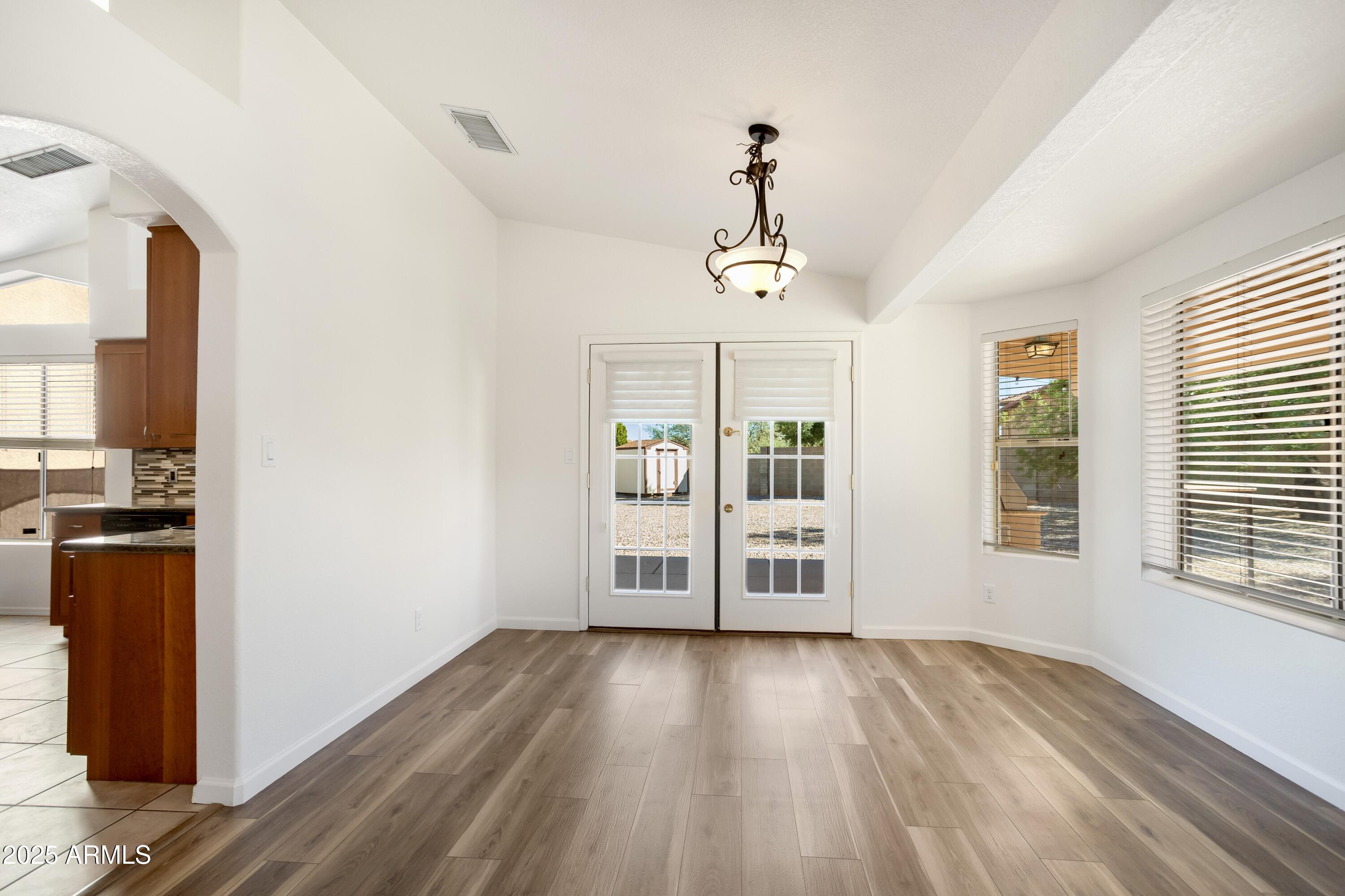 MOUNTAIN SHADOWS PHASE E - Residential
