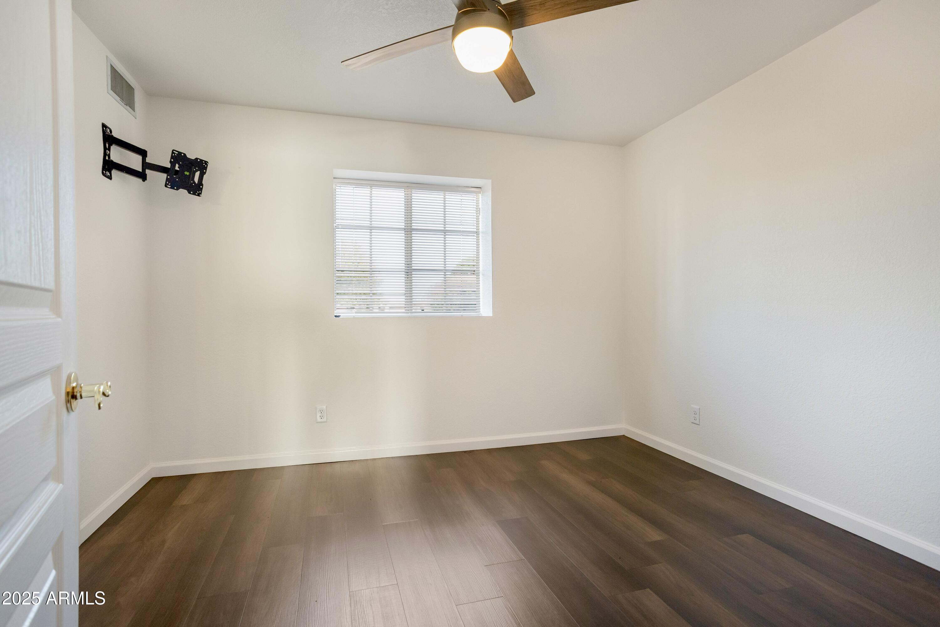 MOUNTAIN SHADOWS PHASE E - Residential