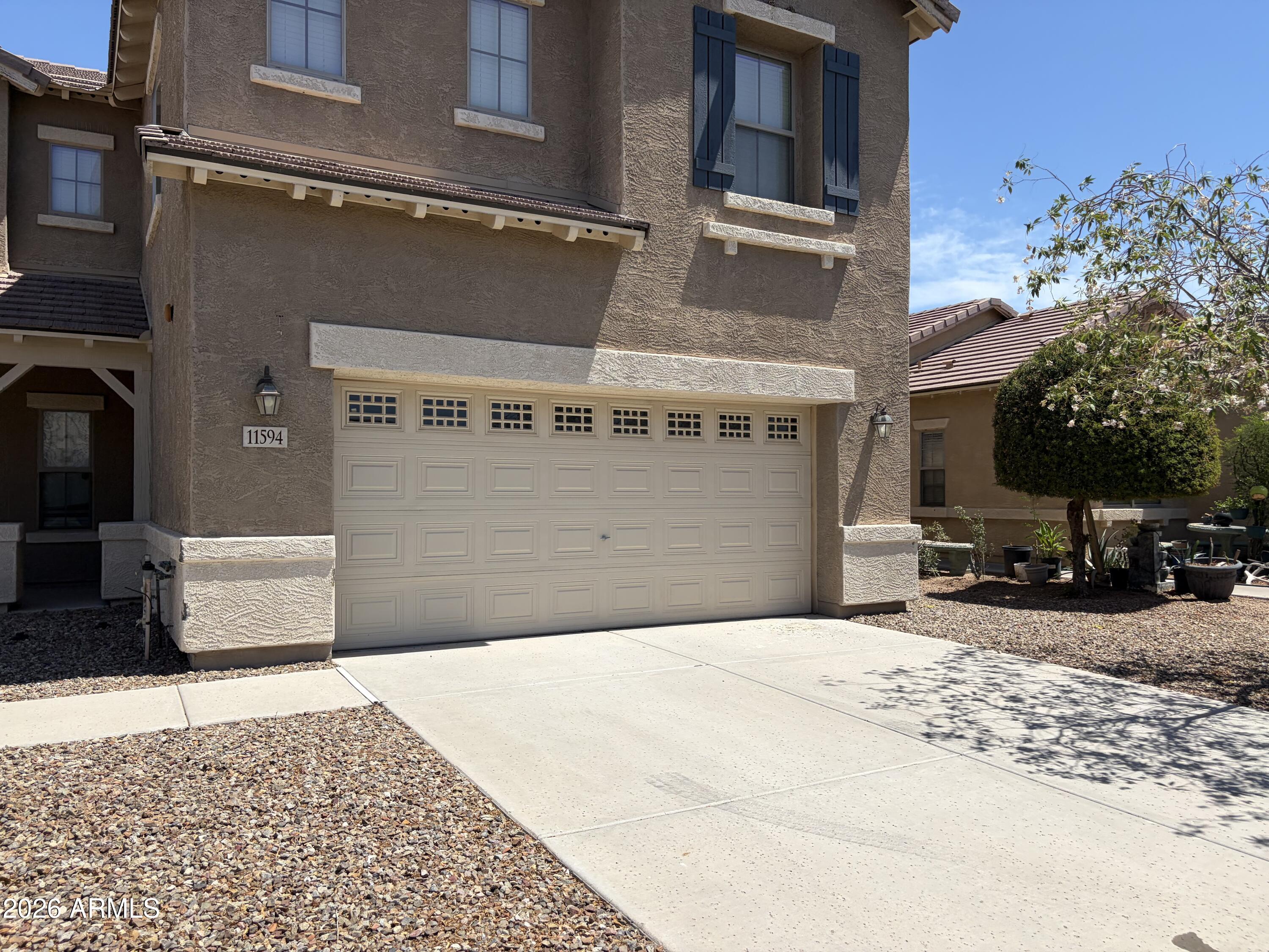 11594 W Mountain View Drive