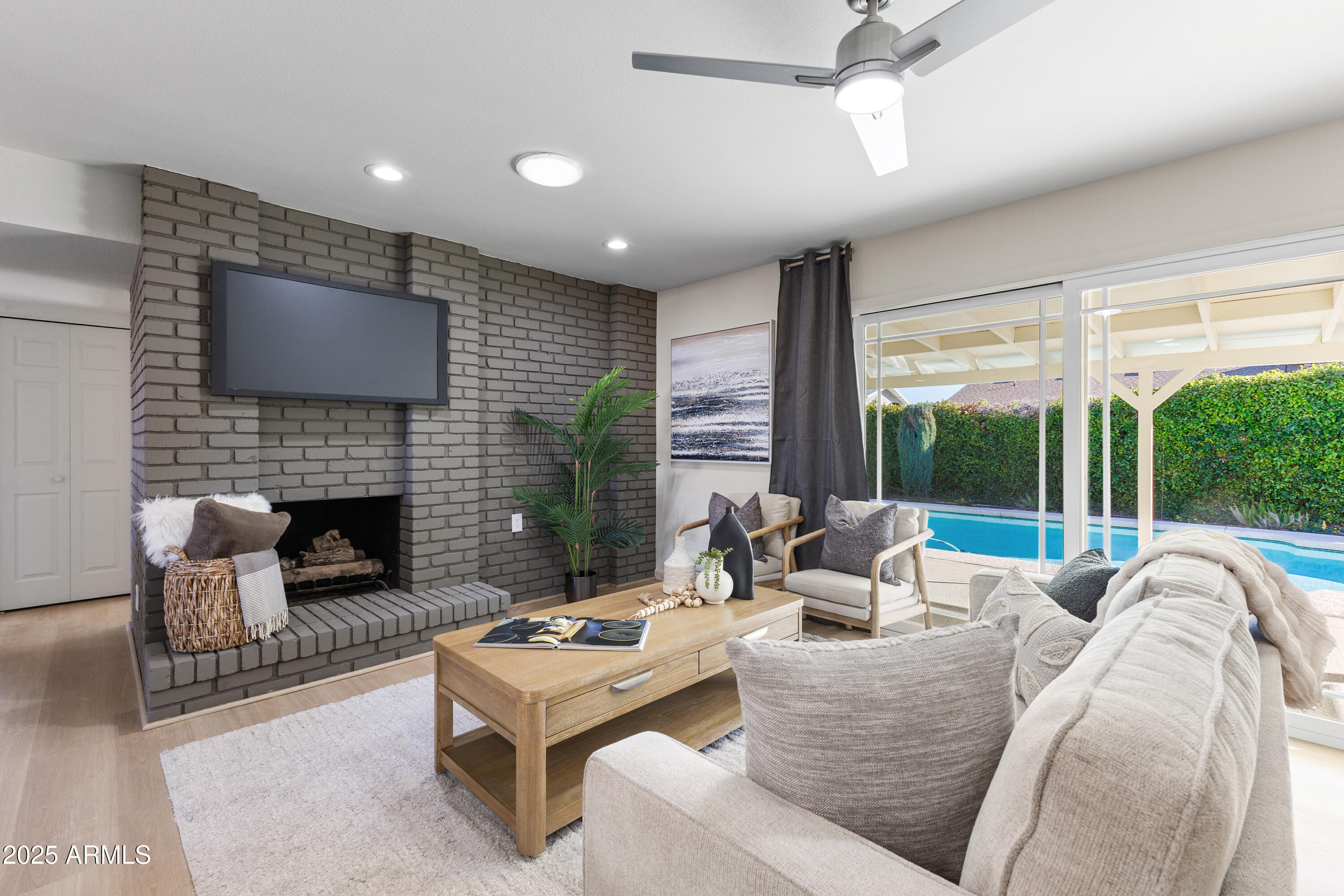 5349 W ACAPULCO Lane