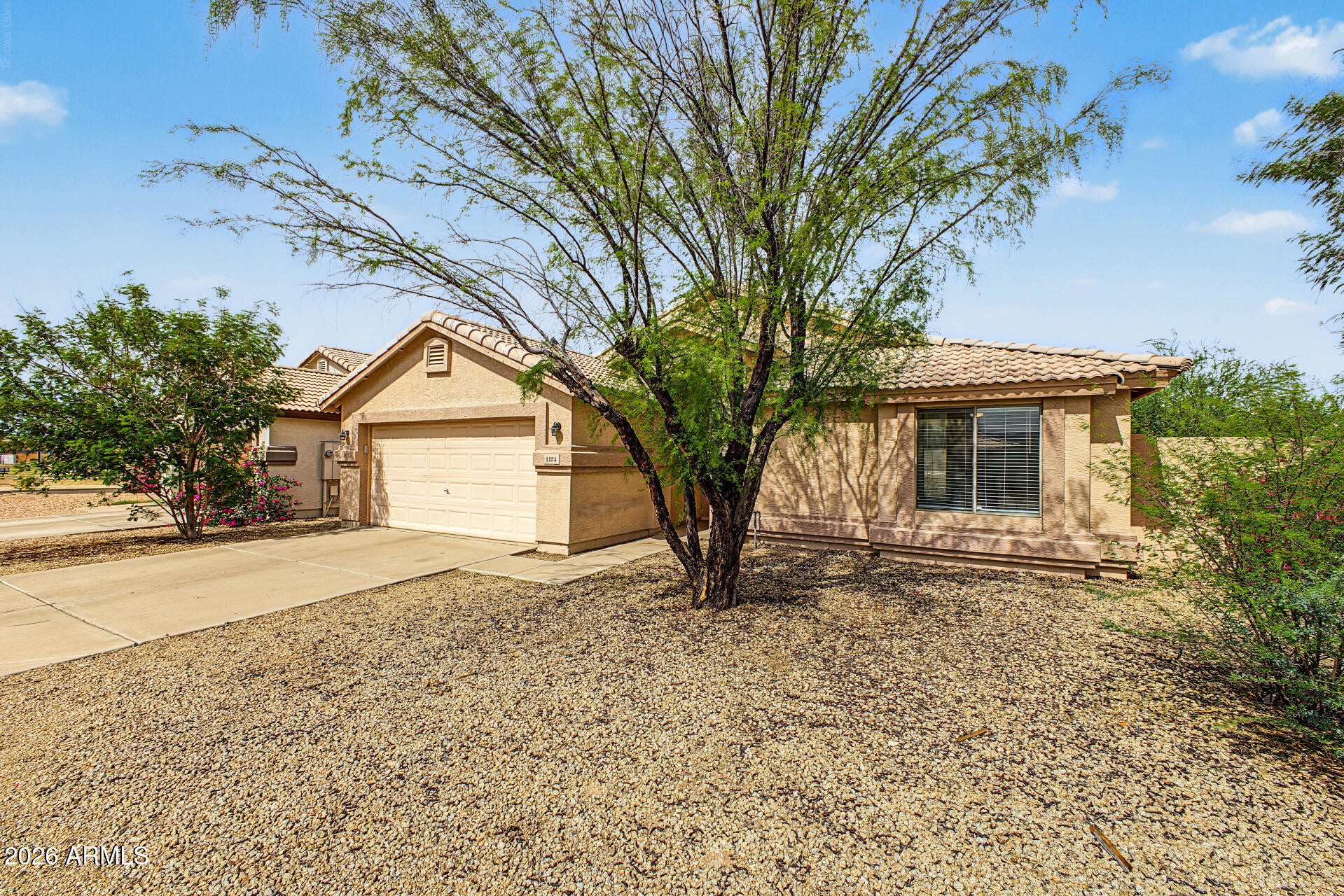 Homes for Sale in Queen Creek Arizona 2 1124 W BURGESS Lane