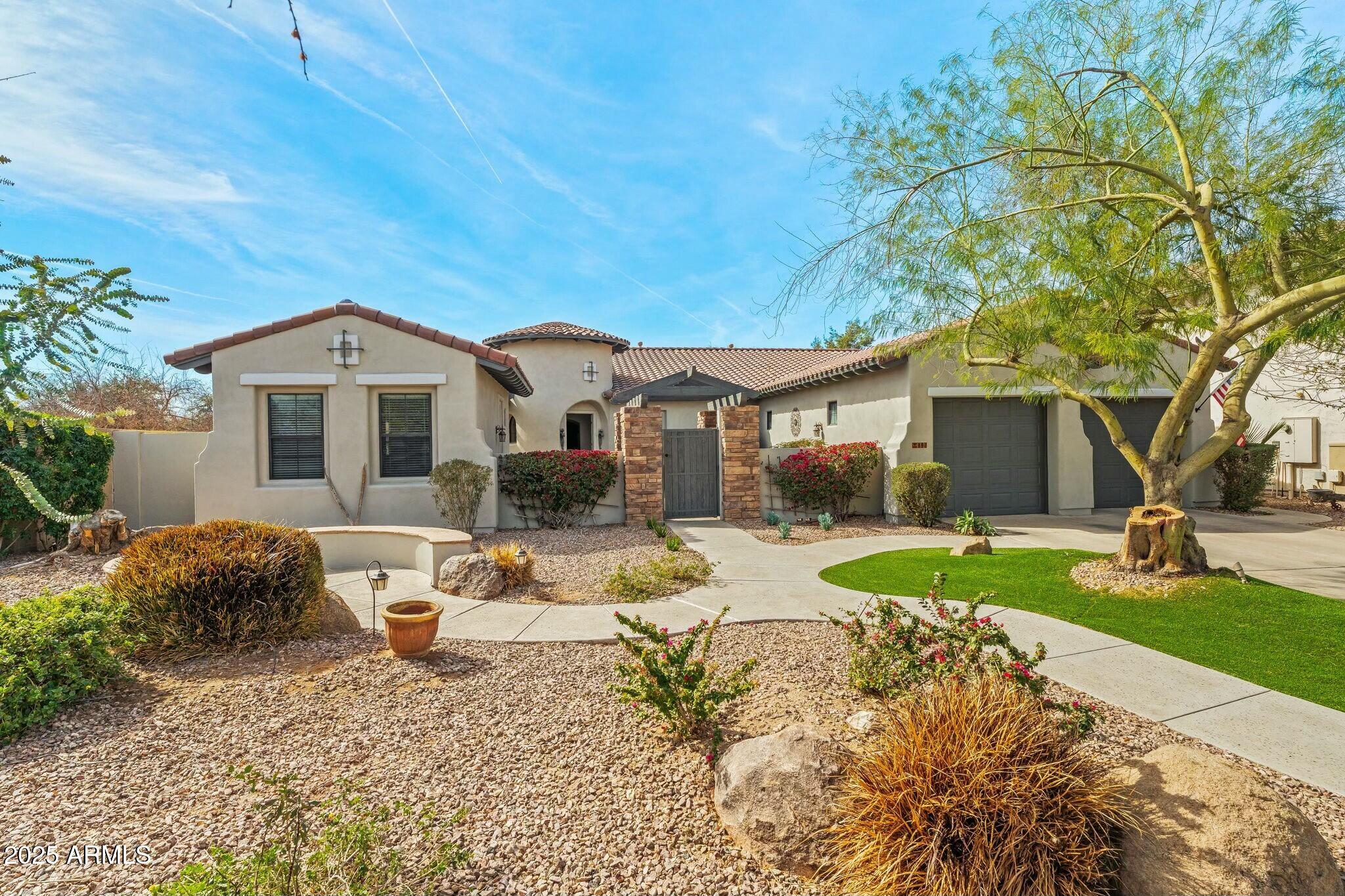 891 W PALO BREA Drive