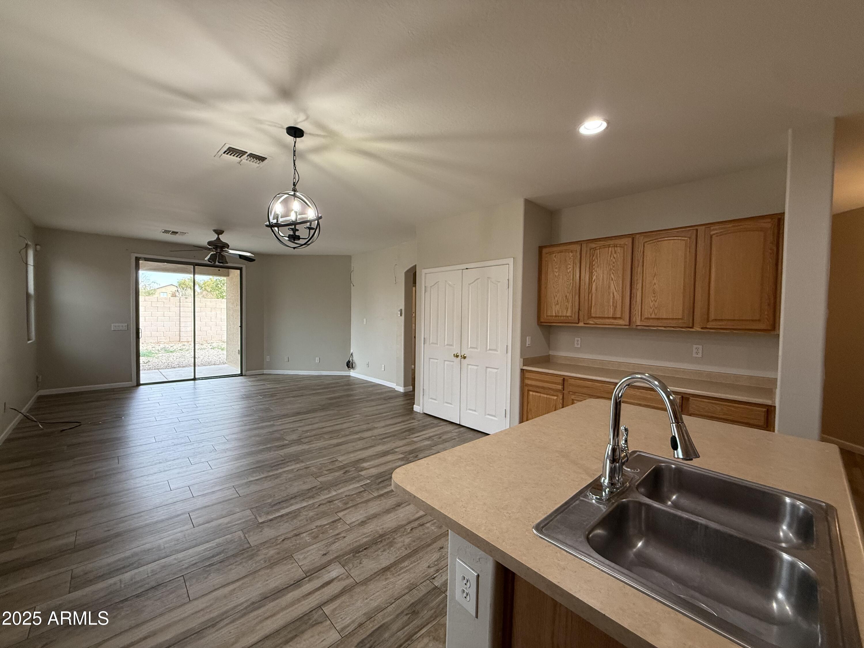 11940 W ALVARADO Road