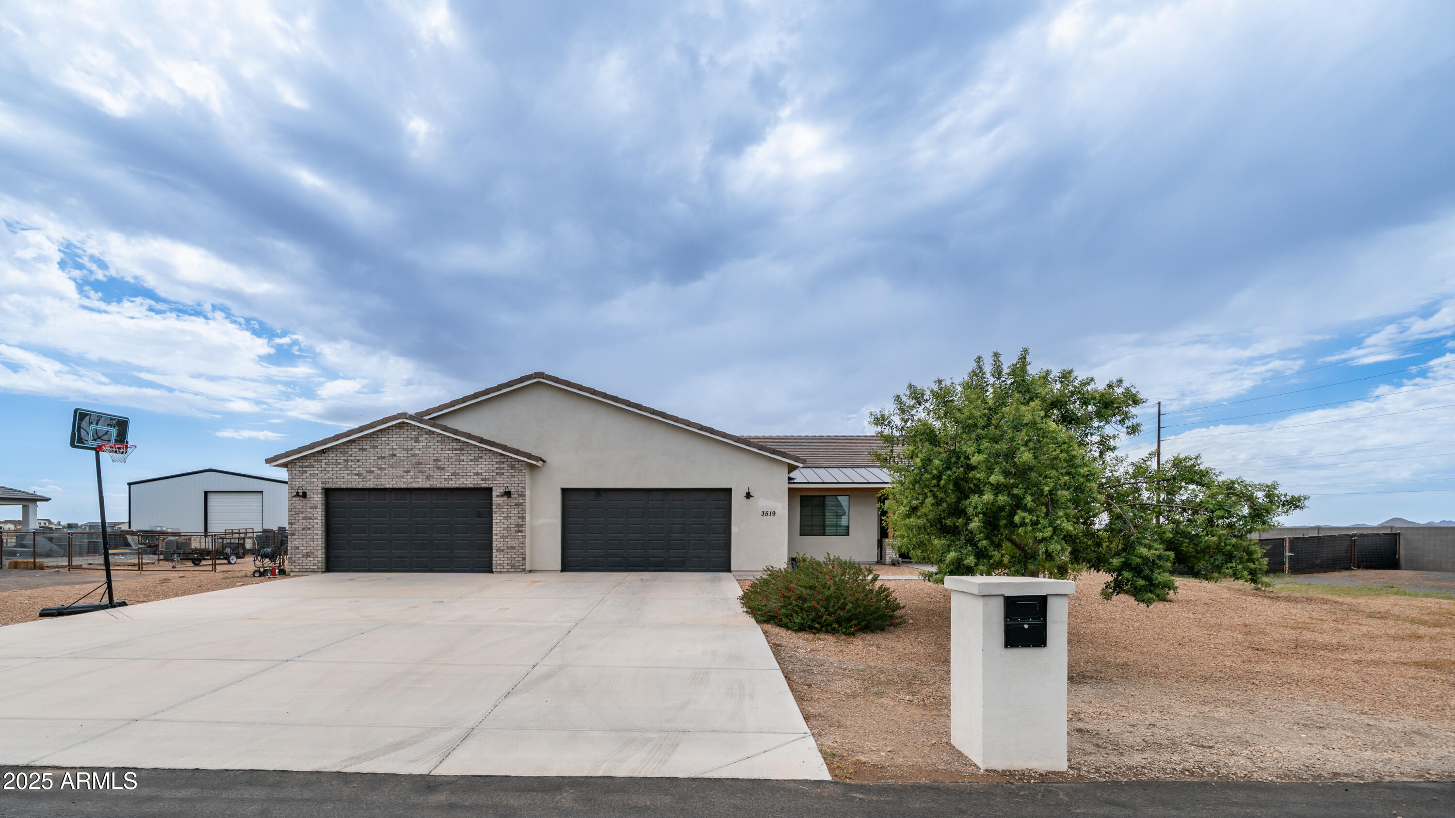 3519 E ASPEN Court