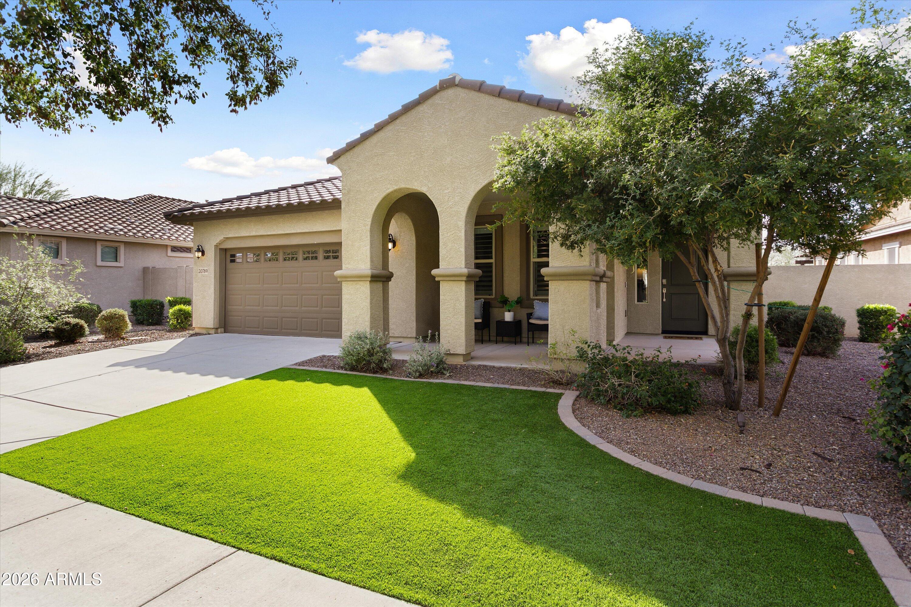 20789 W PASADENA Avenue