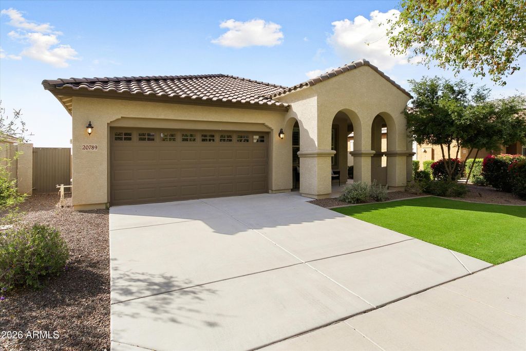 Photo of 20789 W Pasadena Avenue, Buckeye, AZ 85396 (MLS # 6991635)