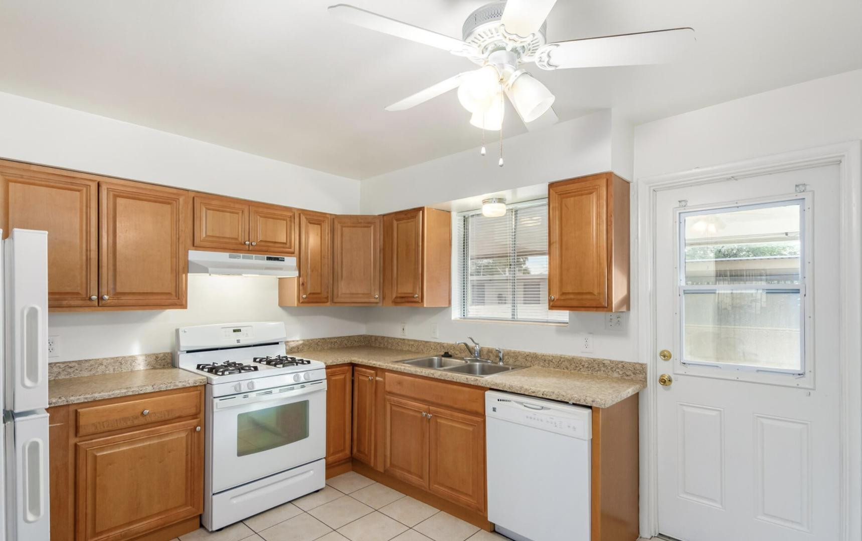 6242 N 12th Place Apt 4