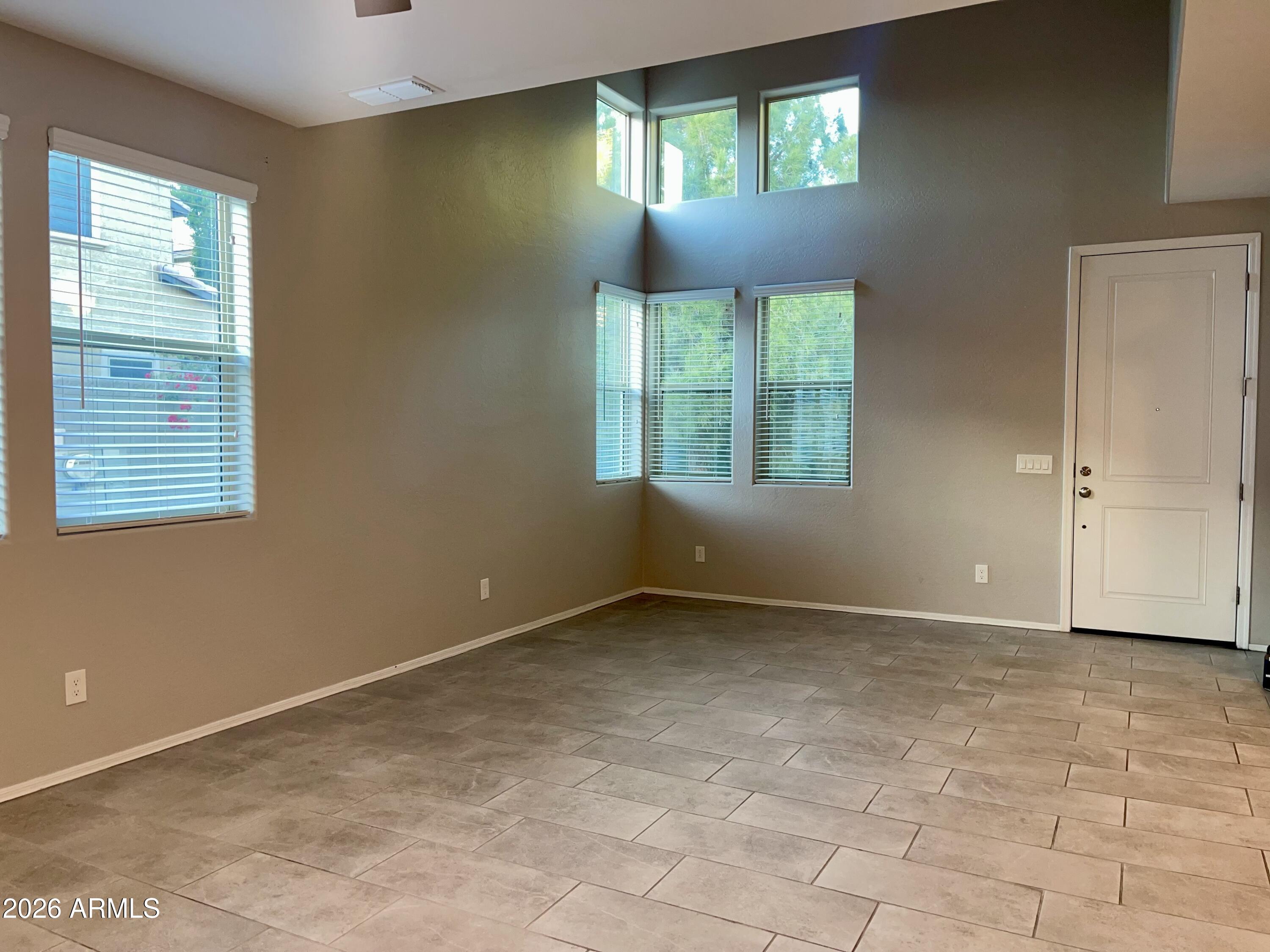 14870 W ENCANTO Boulevard 1083