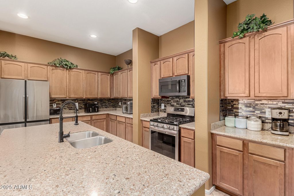 Photo of 16600 W Washington Street, Goodyear, AZ 85338 (MLS # 6972157)