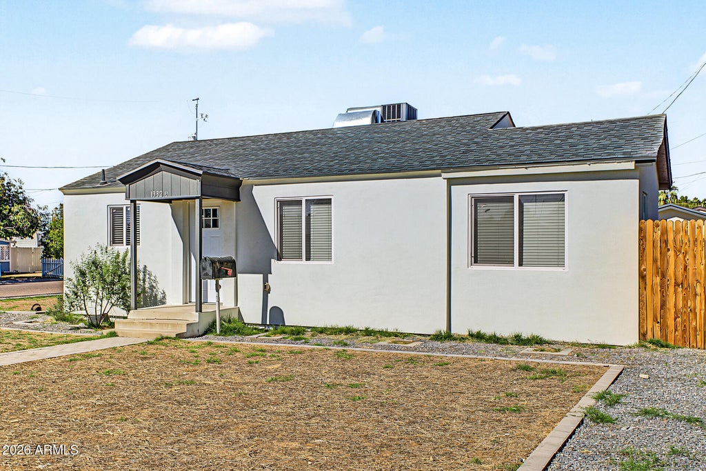 Photo of 1332 E Campbell Avenue, Phoenix, AZ 85014 (MLS # 7095048)