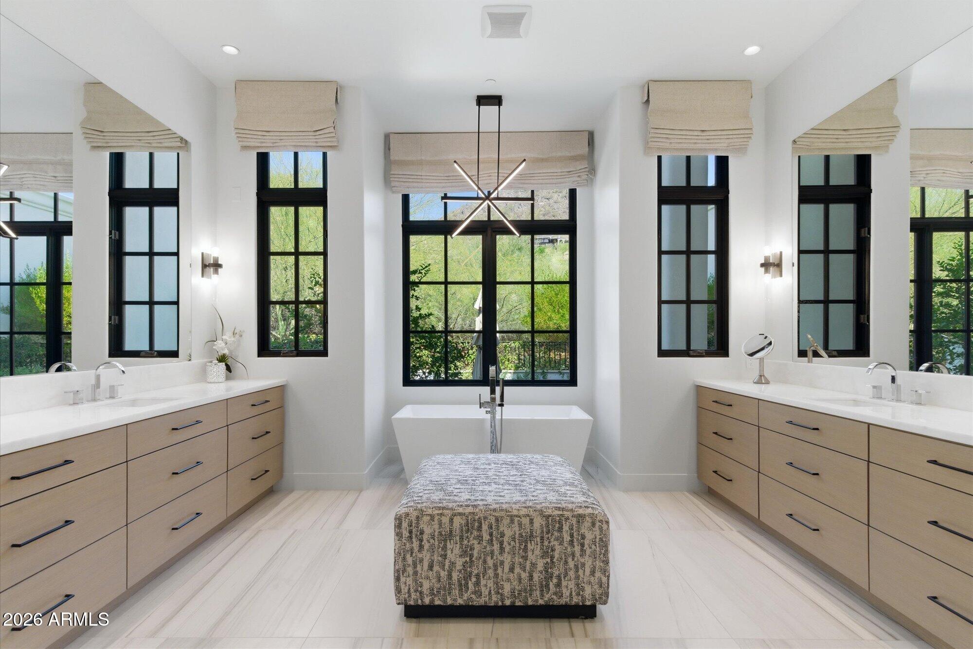 PARADISE HIGHLANDS ESTATES - Residential
