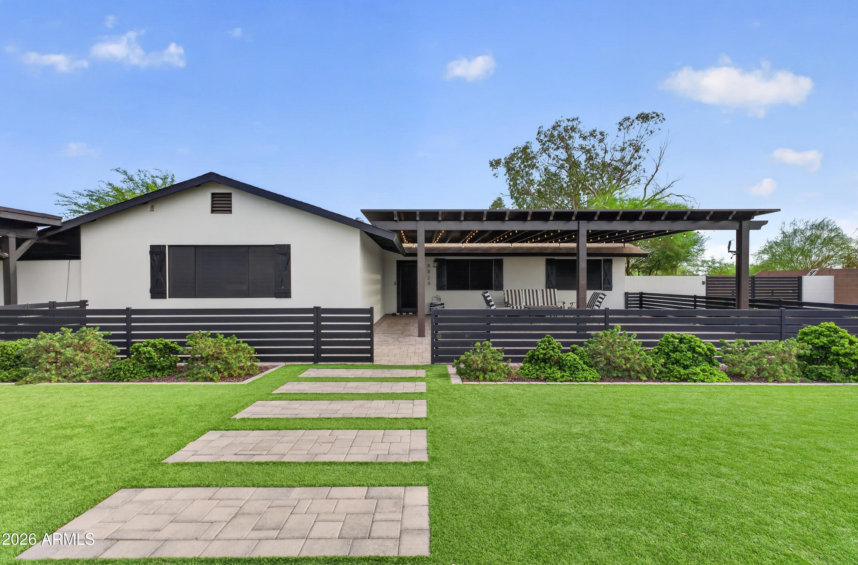 8829 W MARIPOSA GRANDE --