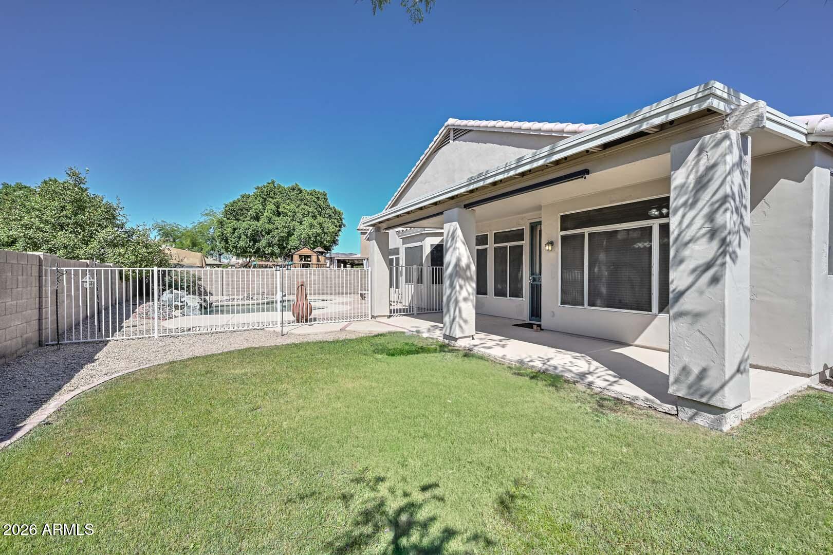 7444 W FOOTHILL Drive