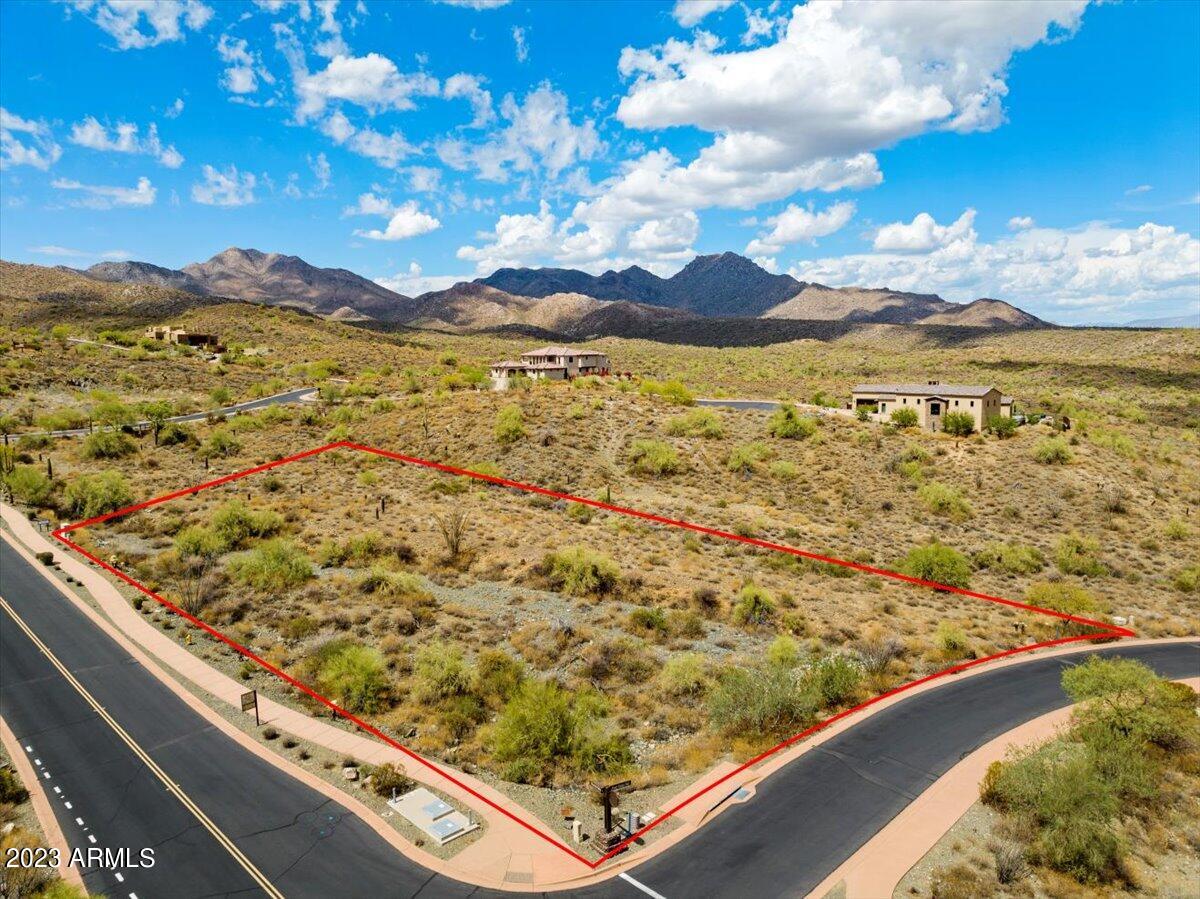 14310 E Desert Tortoise Trail 33