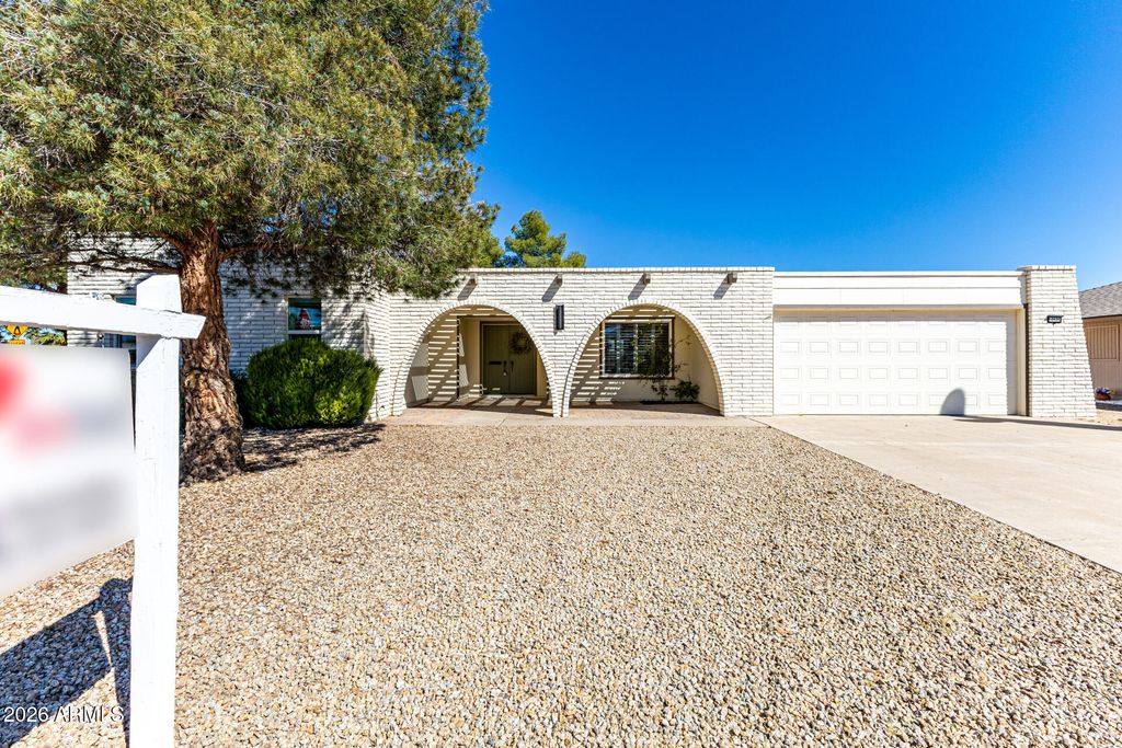 Photo of 10626 W Pleasant Valley Road W, Sun City, AZ 85351 (MLS # 6995383)