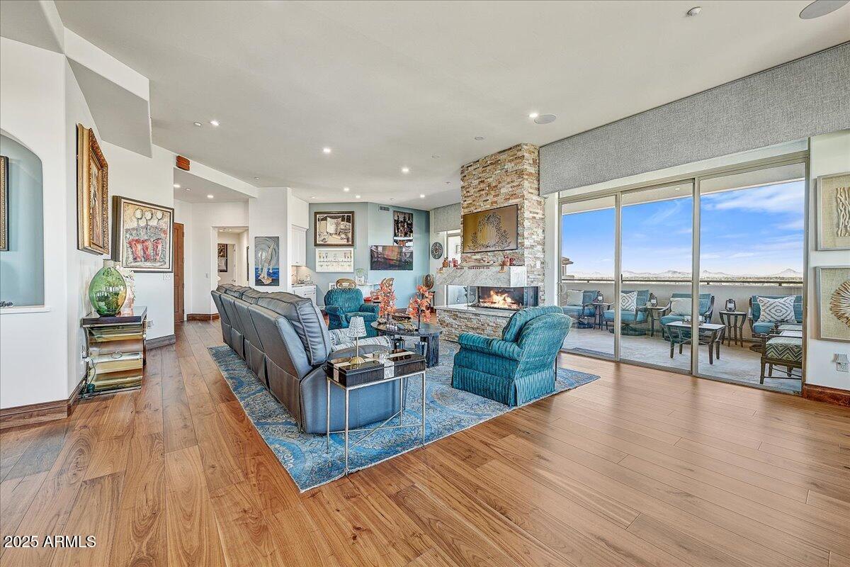 15802 N 71ST Street 757