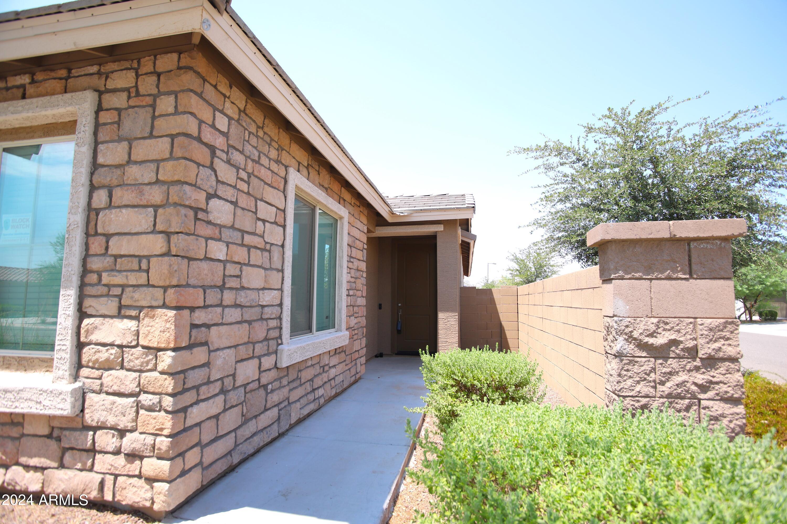 9210 W Willow Bend Lane