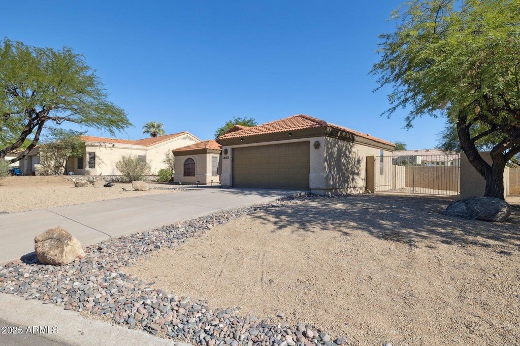 Photo of 16512 E Ashbrook Drive, Fountain Hills, AZ 85268 (MLS # 6928958)