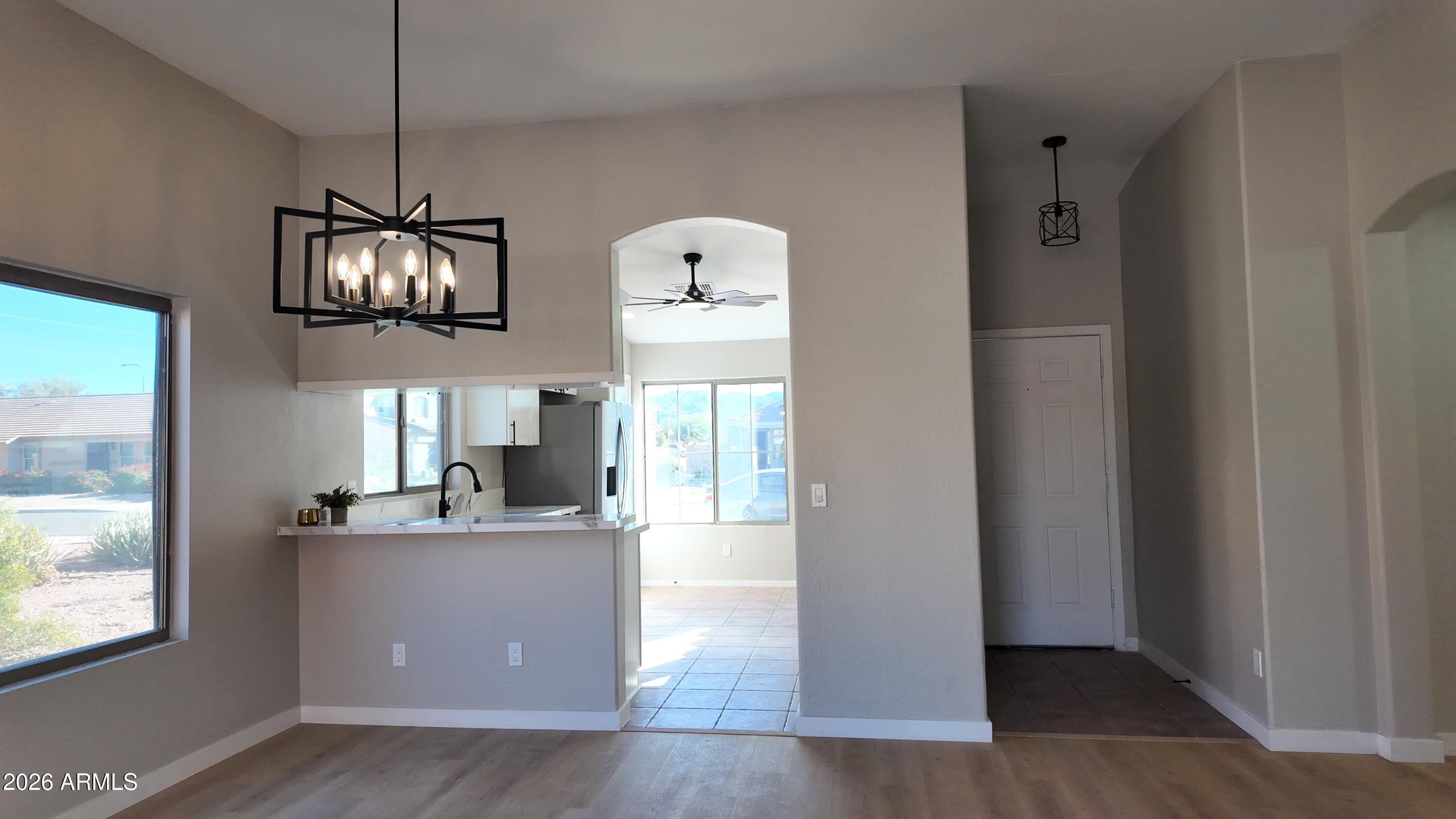 1522 E Chambers Street