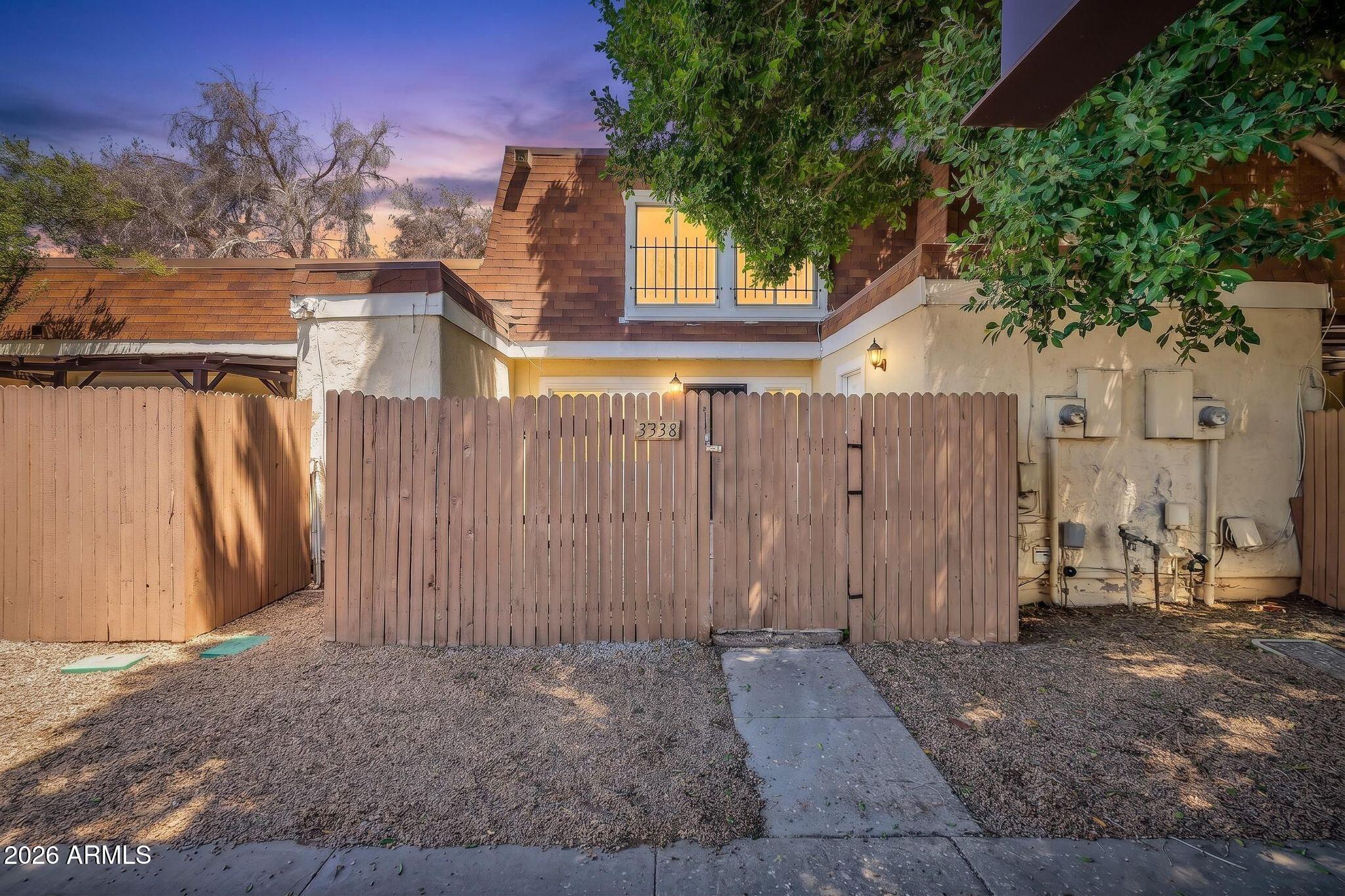 3338 W LAS PALMARITAS Drive