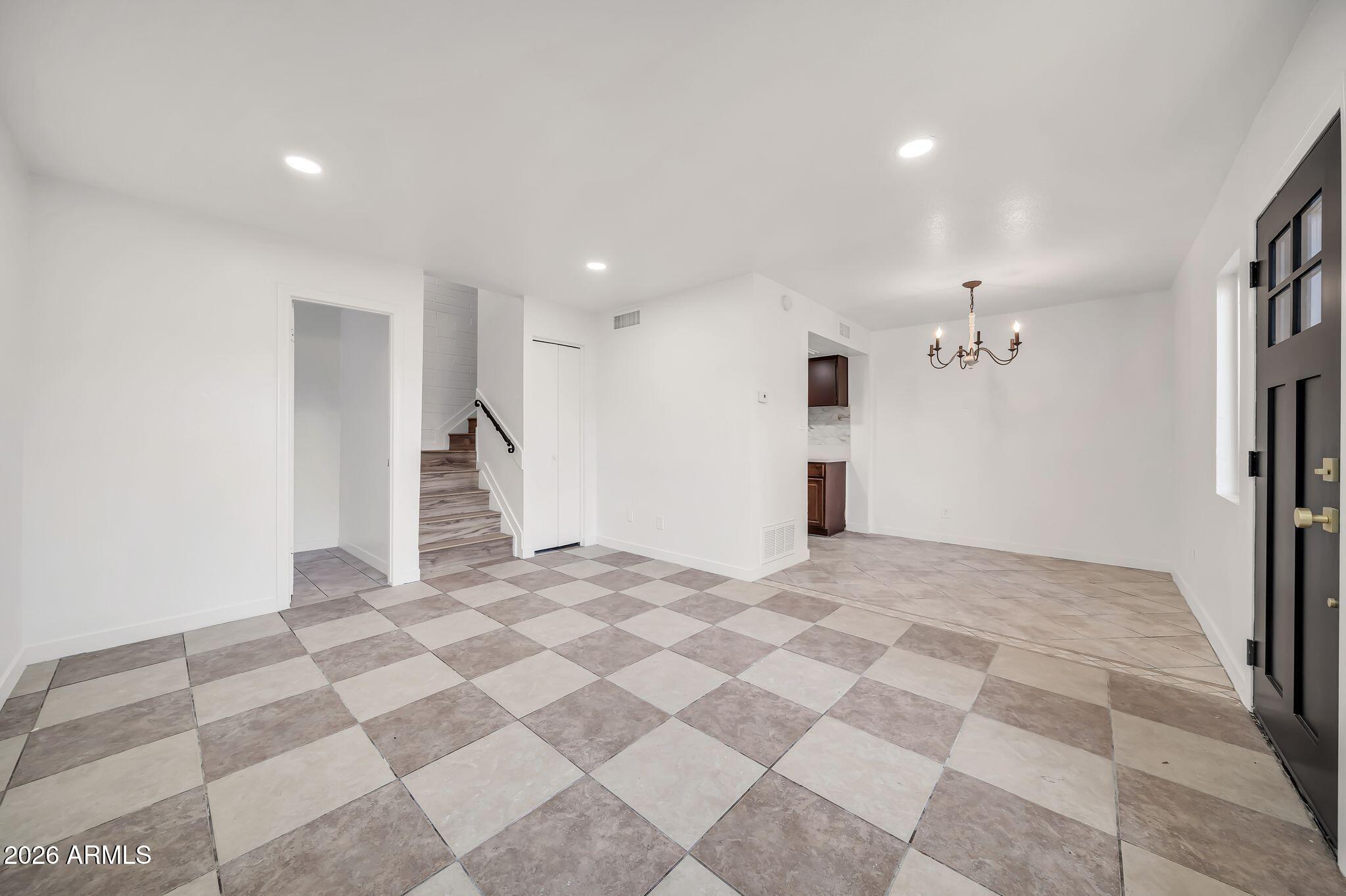 3338 W LAS PALMARITAS Drive