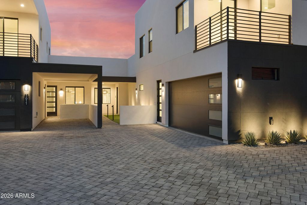 Photo of 1611 E Lamar Road, Phoenix, AZ 85016 (MLS # 6974079)