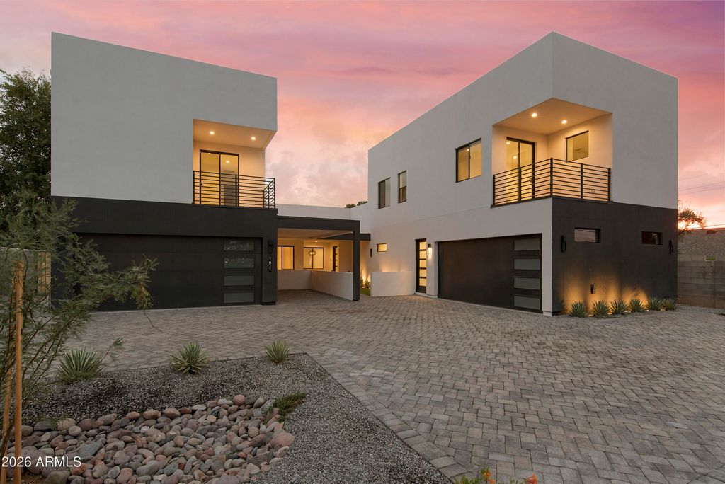 Photo of 1611 E Lamar Road, Phoenix, AZ 85016 (MLS # 6974079)