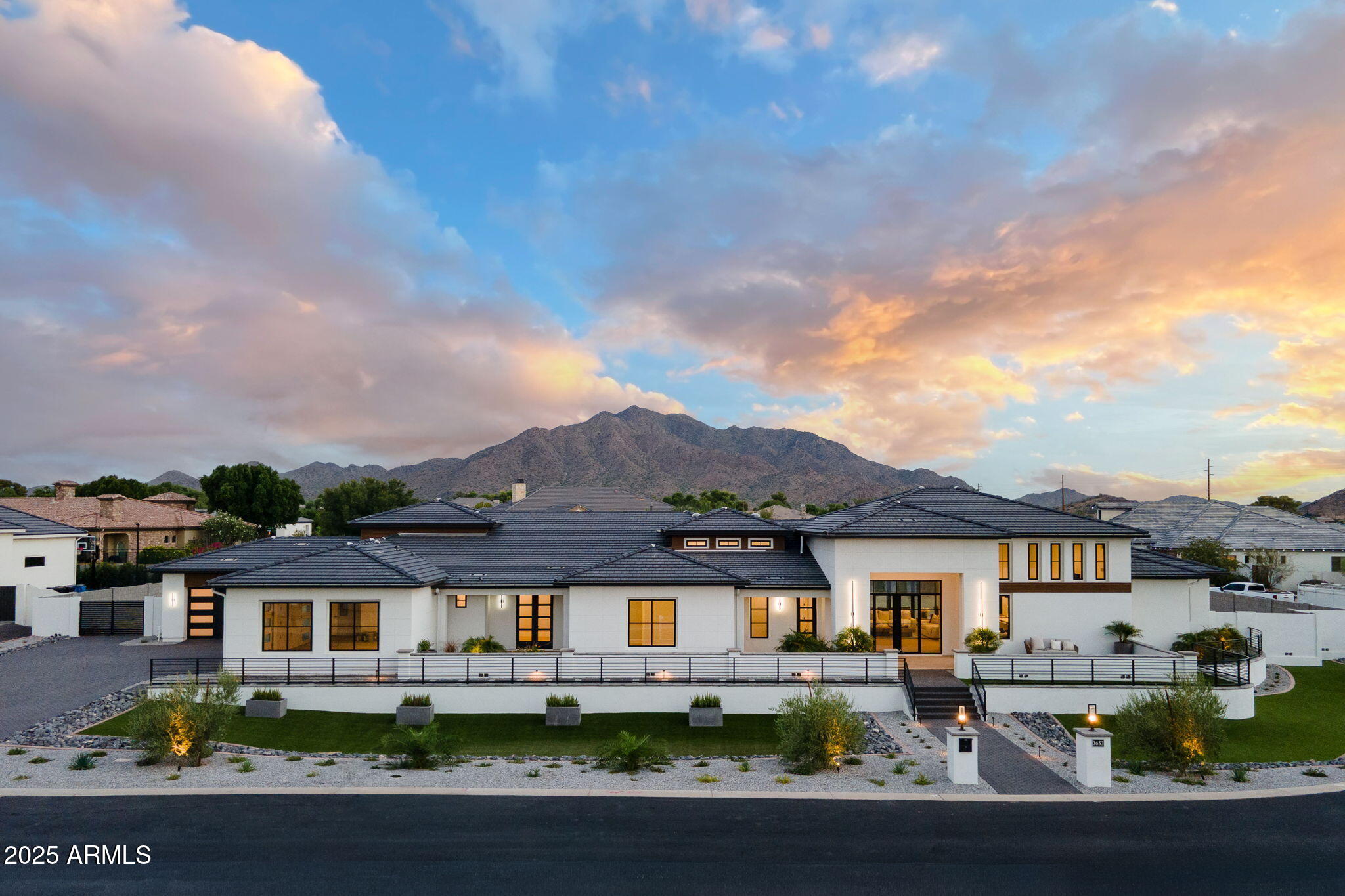 3653 E RUNAWAY BAY Place