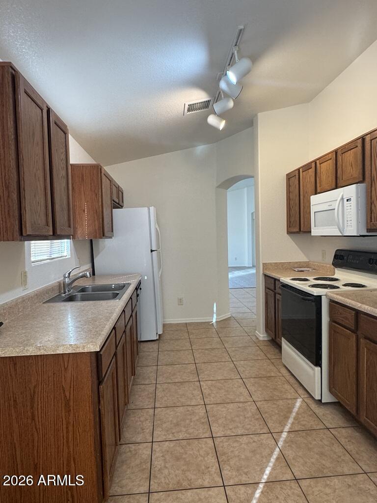 1501 SILVERADO Drive