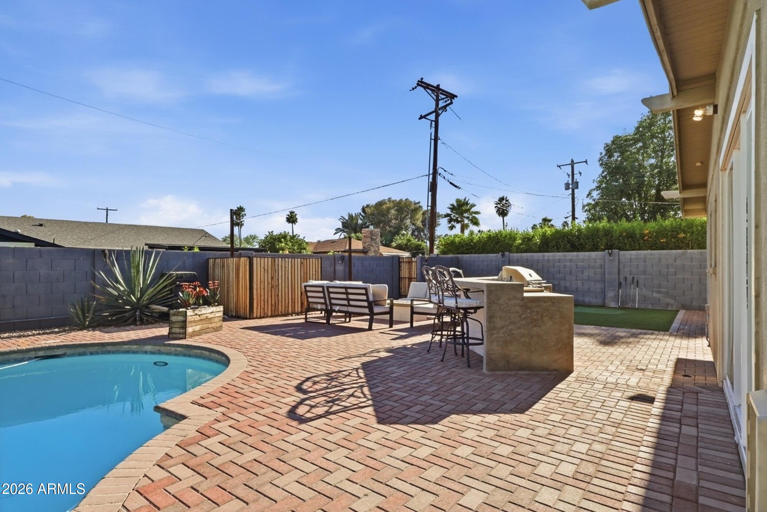 INDIAN MEADOWS - Residential