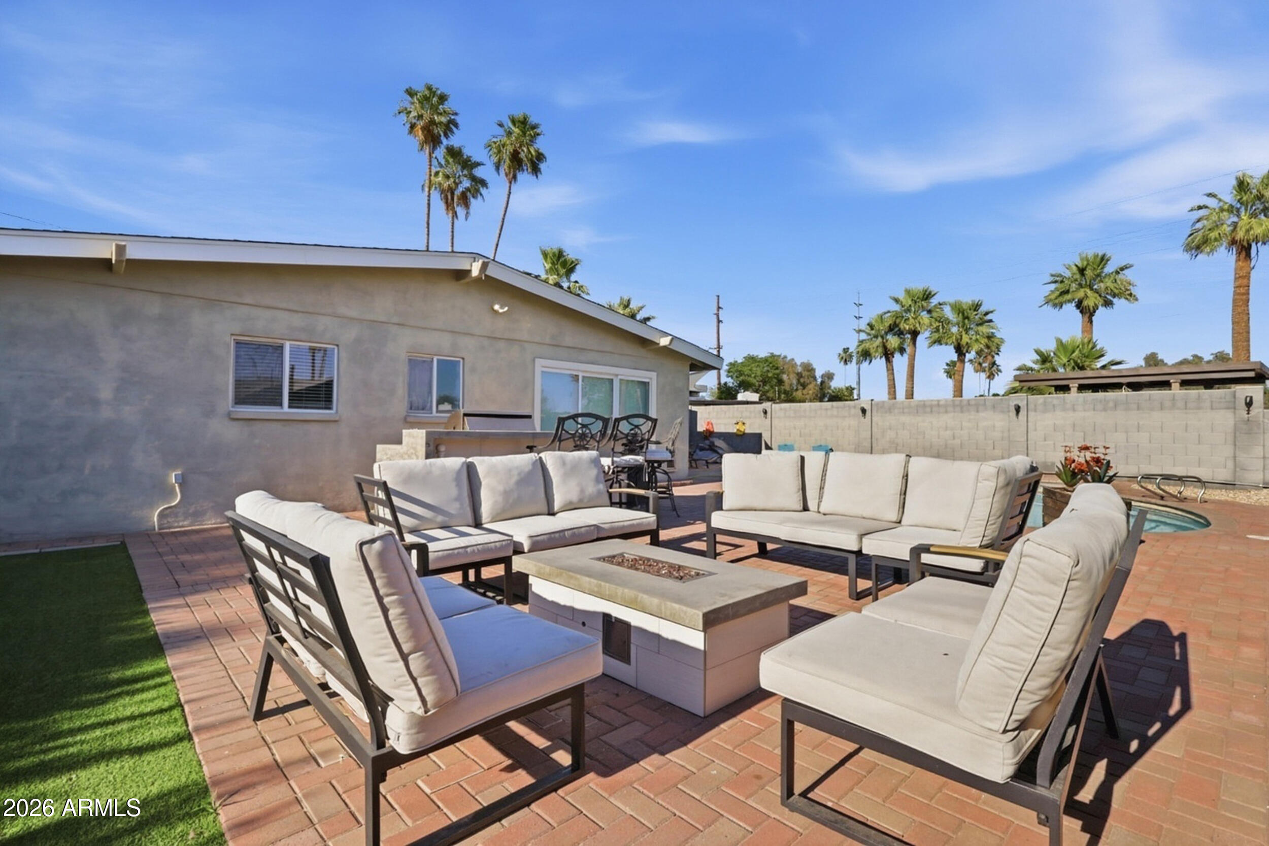 INDIAN MEADOWS - Residential