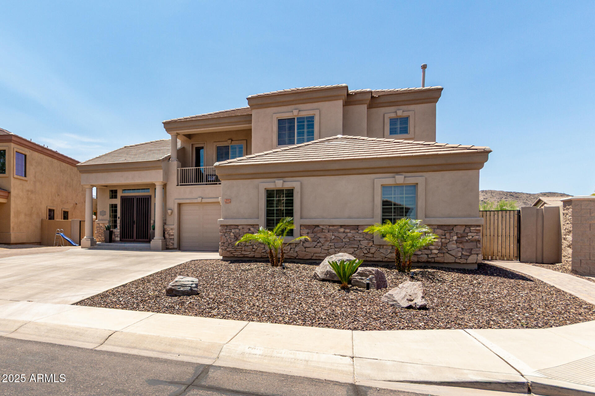 4423 W LODGE Drive