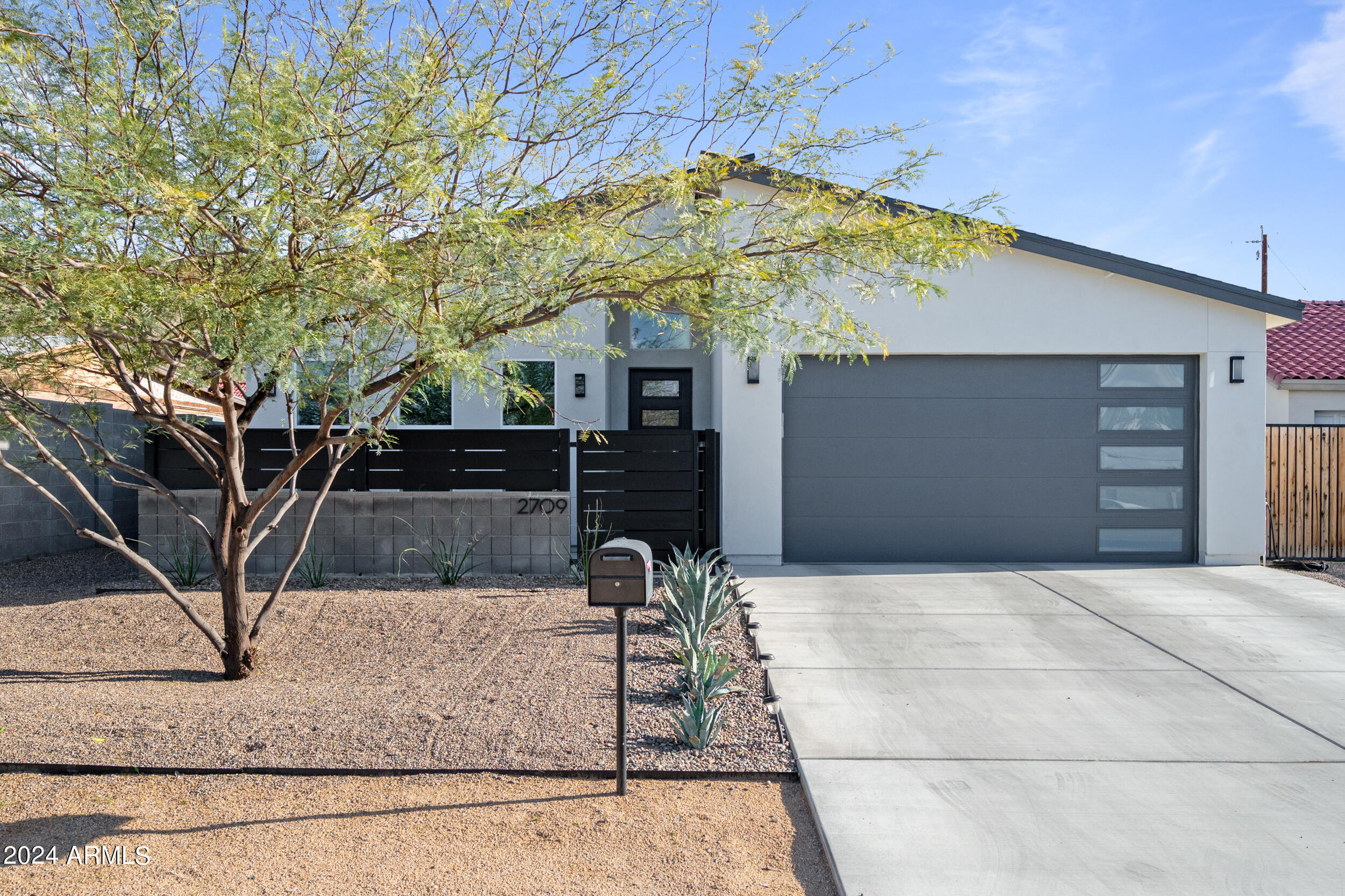 View Phoenix, AZ 85042 house