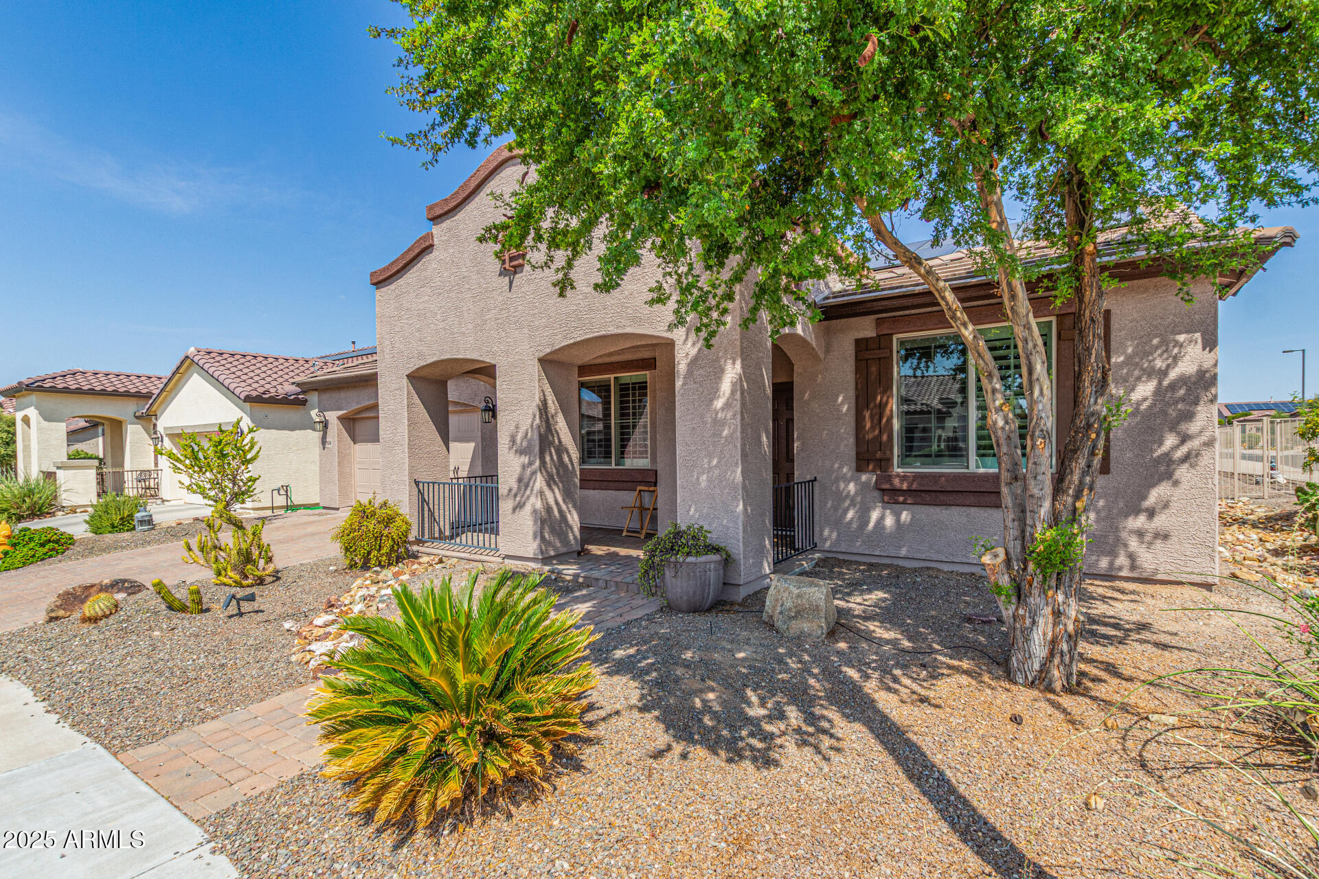17504 W REDWOOD Lane