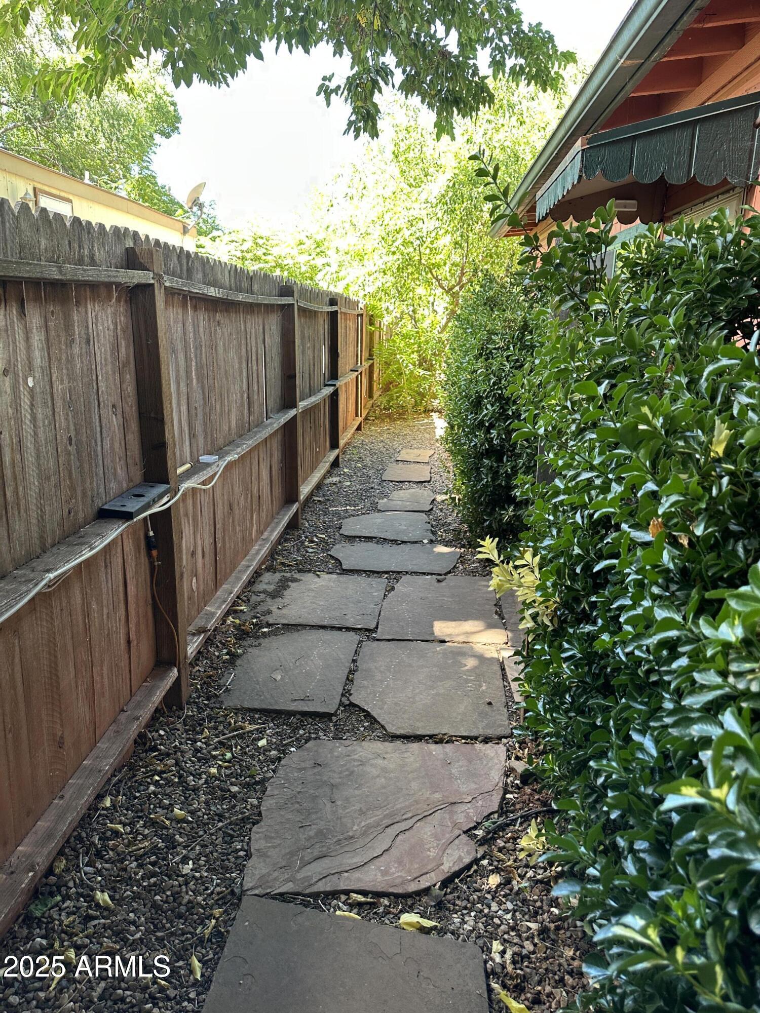 300 E RED ROCK CROSSING Road 15