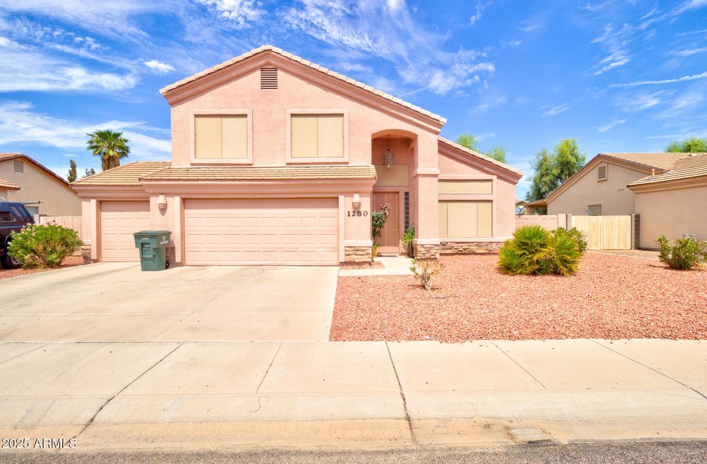 Photo of 1280 E Melrose Loop, Casa Grande, AZ 85122 (MLS # 6913067)
