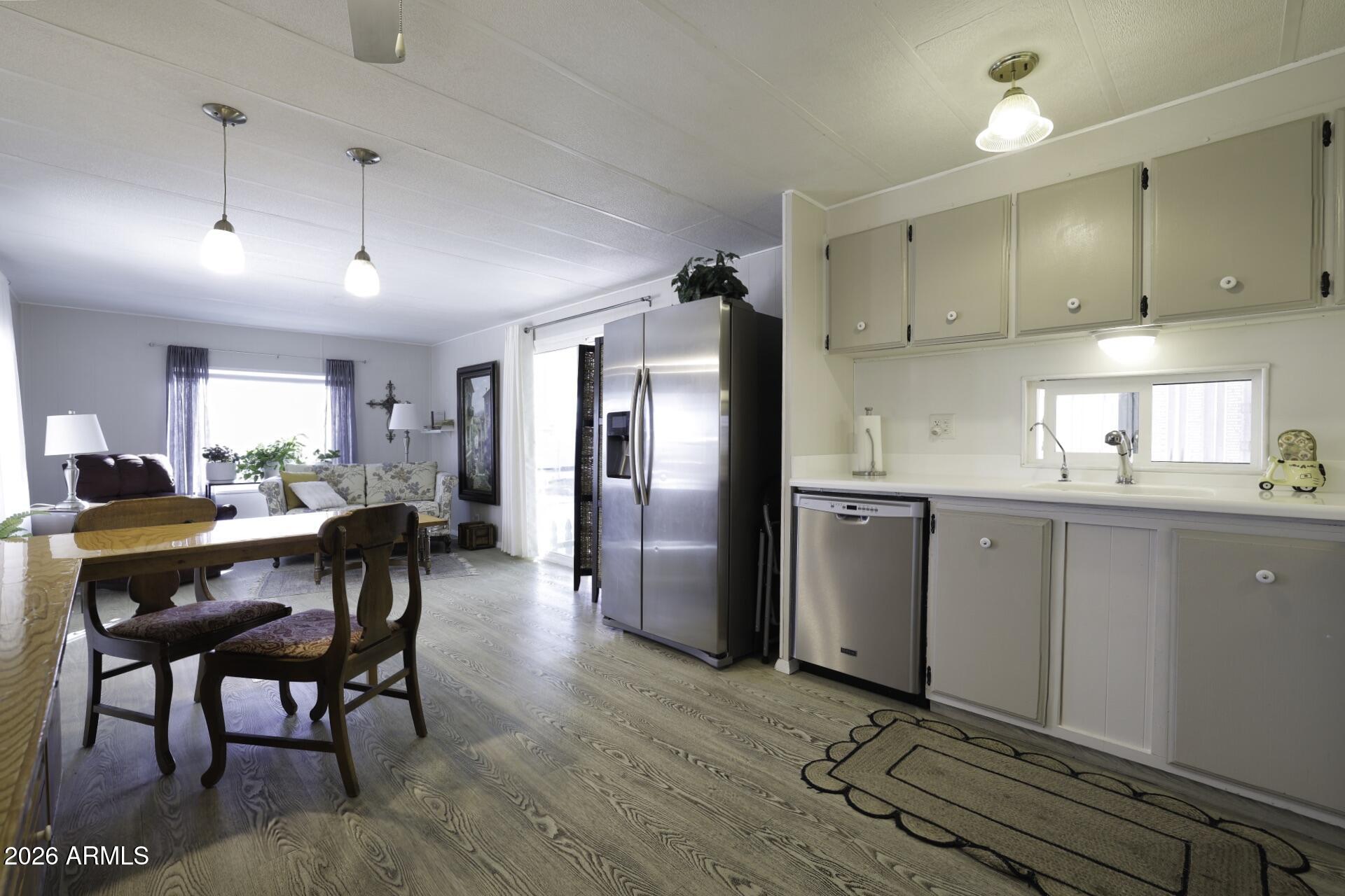 8600 E BROADWAY Road 13