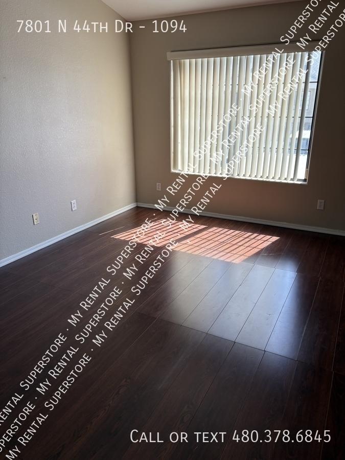 7801 N 44th Drive 1094