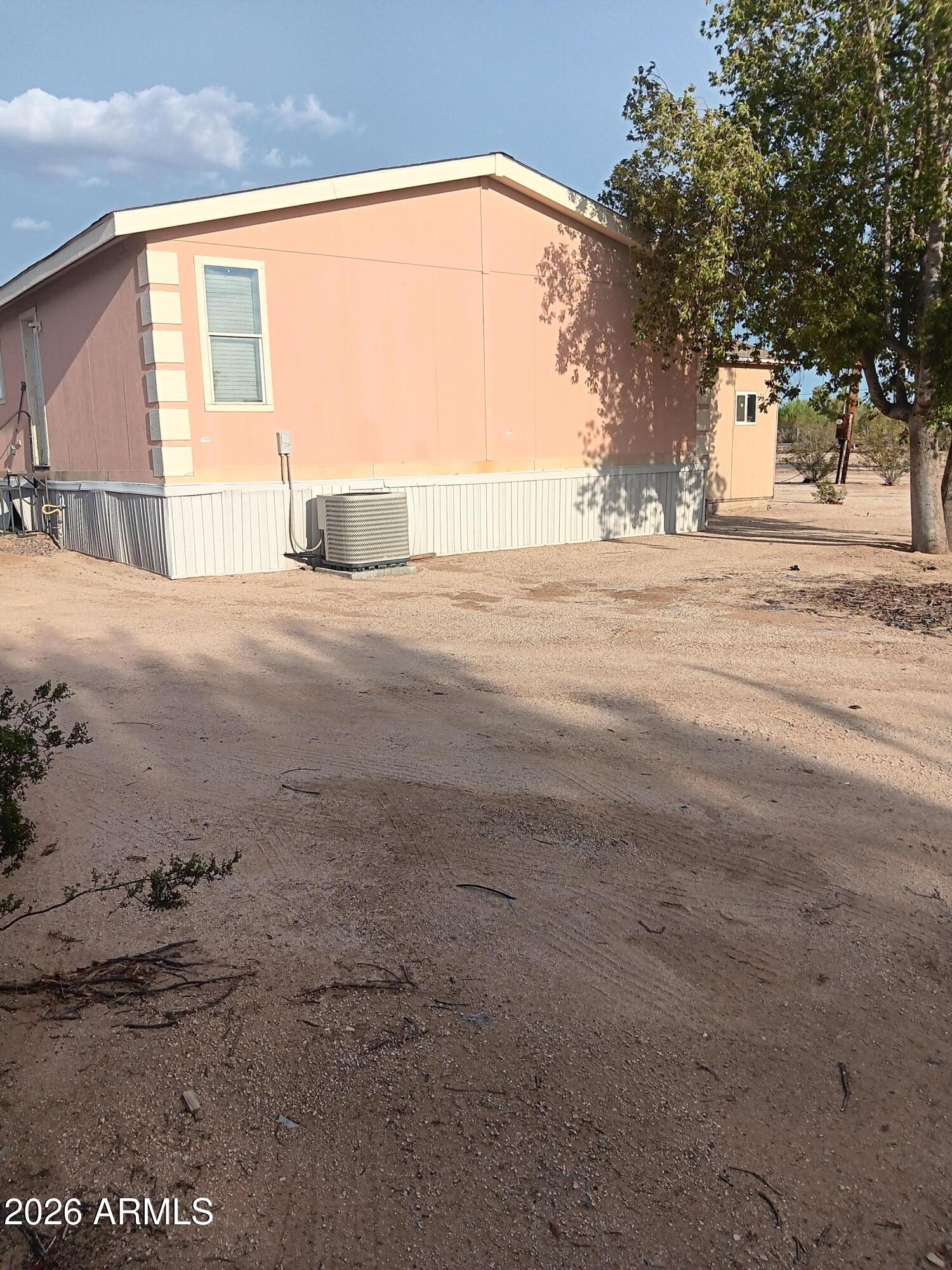23076 E SAHARA Drive