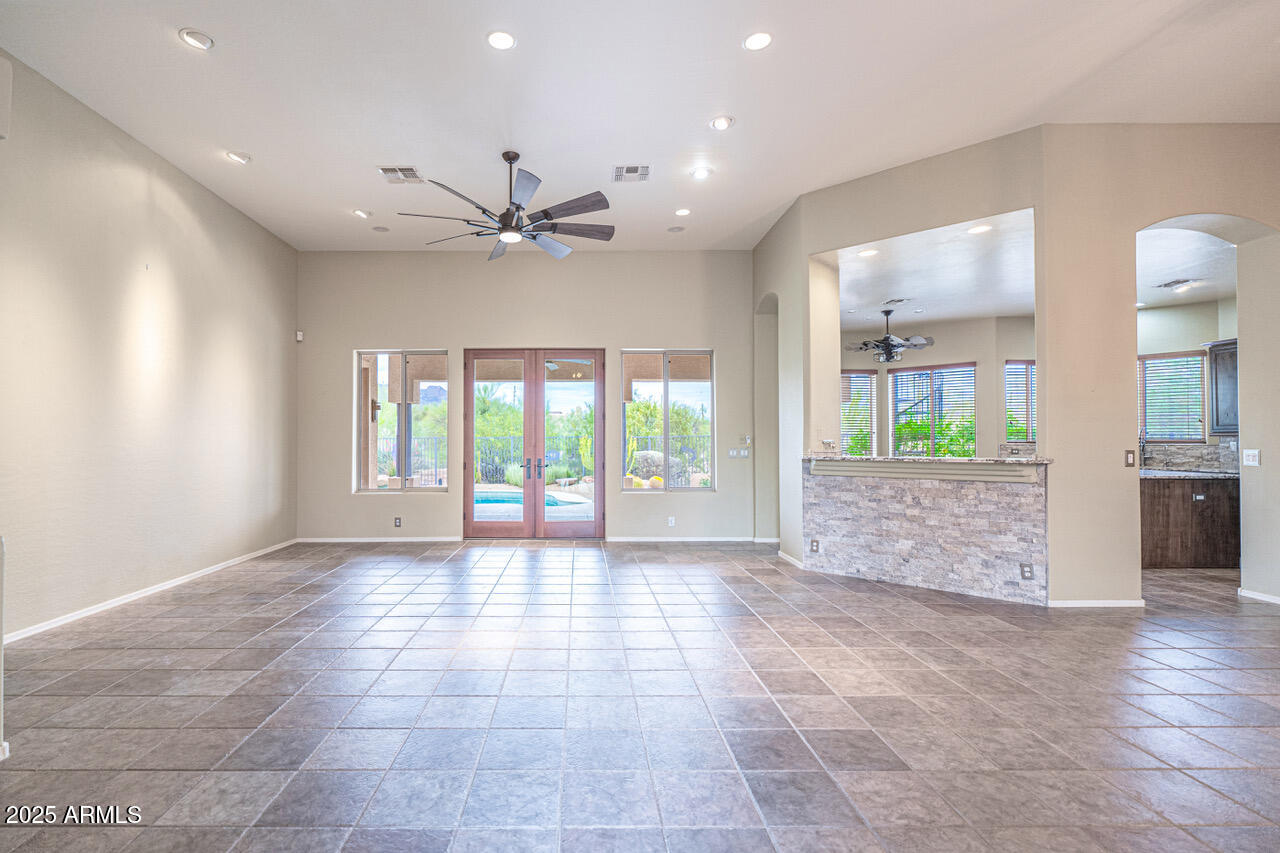 Cave Creek, Arizona 85331, United States, 3 Bedrooms Bedrooms, ,3 BathroomsBathrooms,Residential,Active,136950