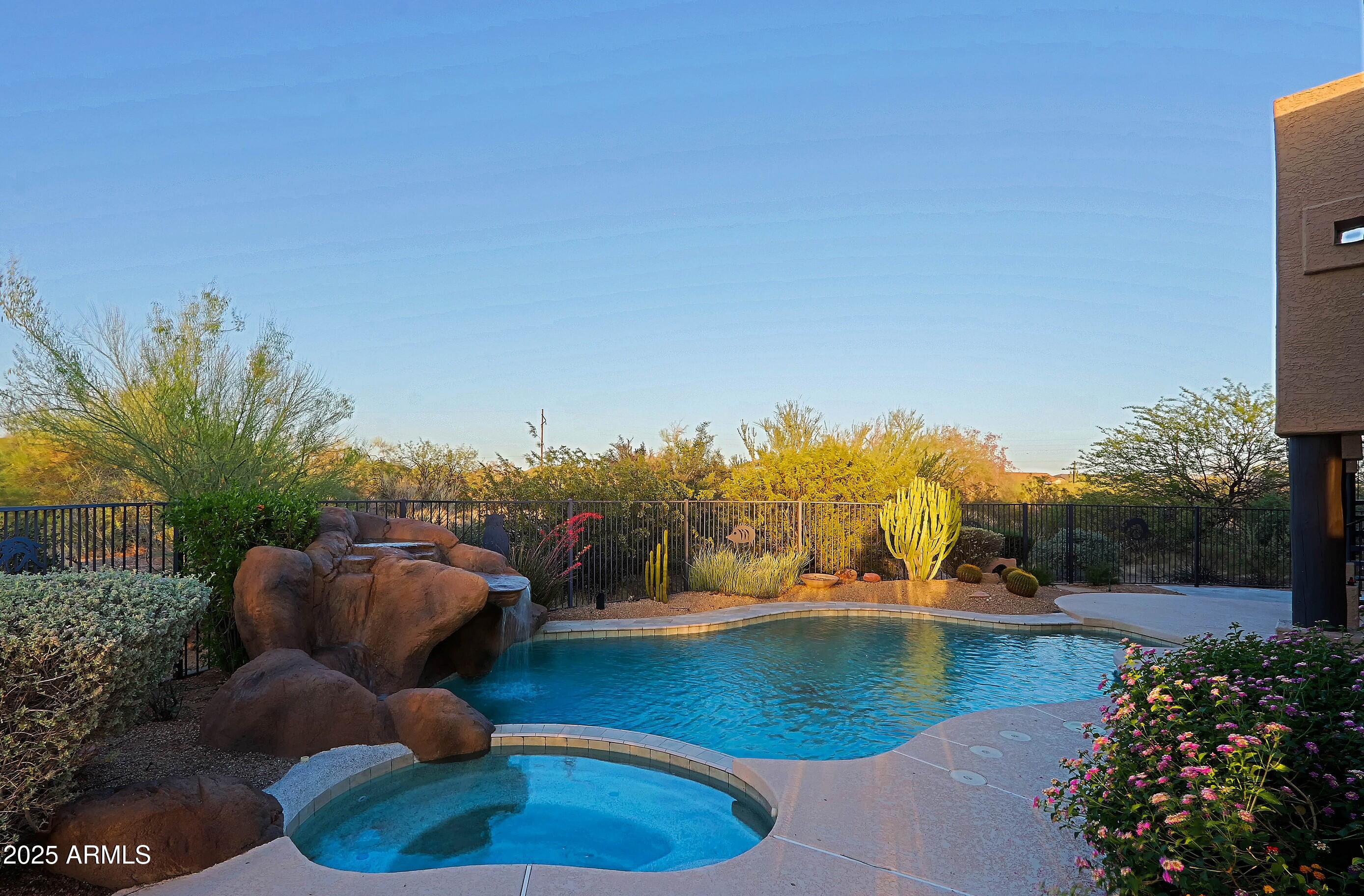 Cave Creek, Arizona 85331, United States, 3 Bedrooms Bedrooms, ,3 BathroomsBathrooms,Residential,Active,136950