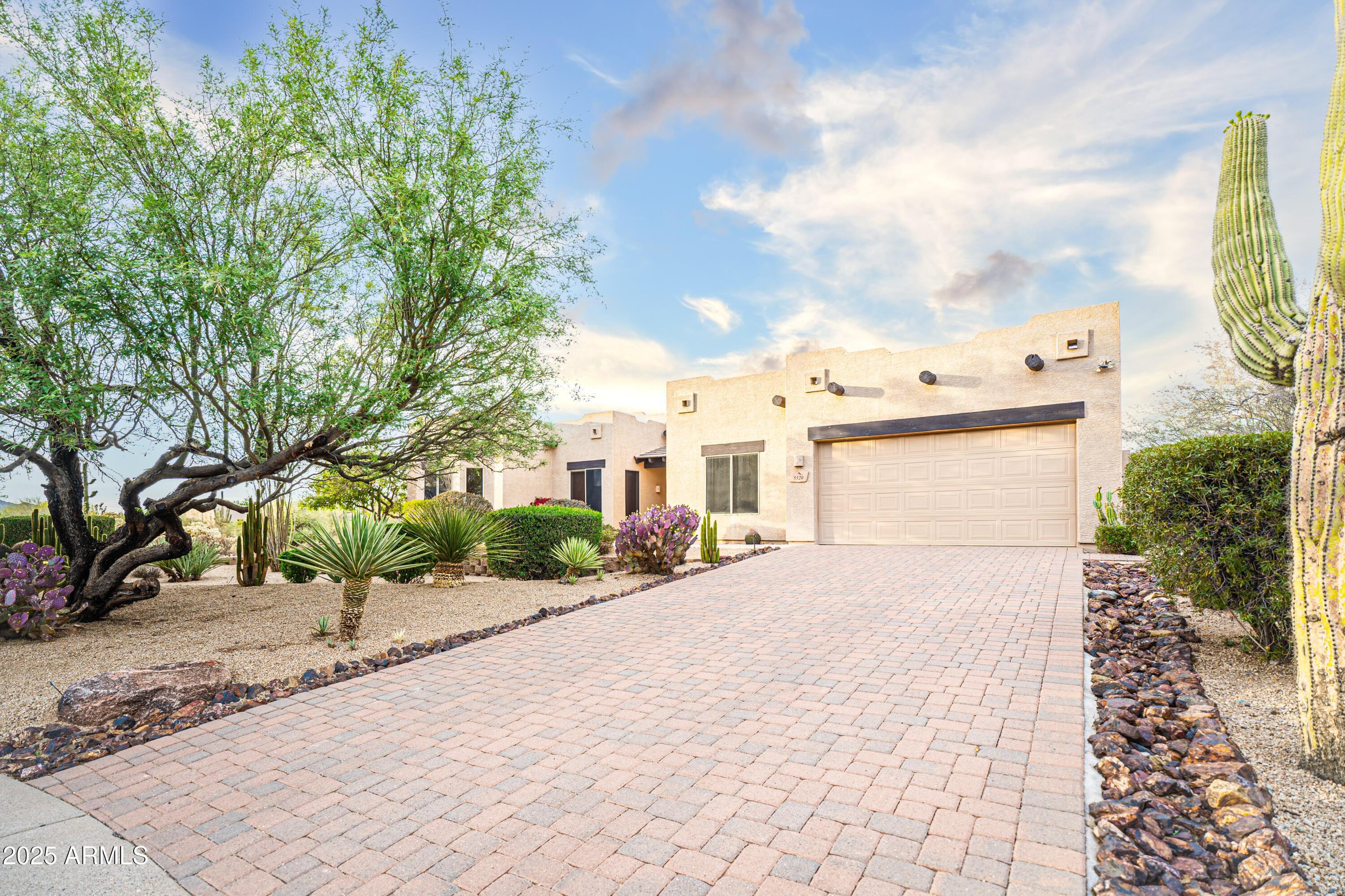 5520 E DESERT FOREST Trail