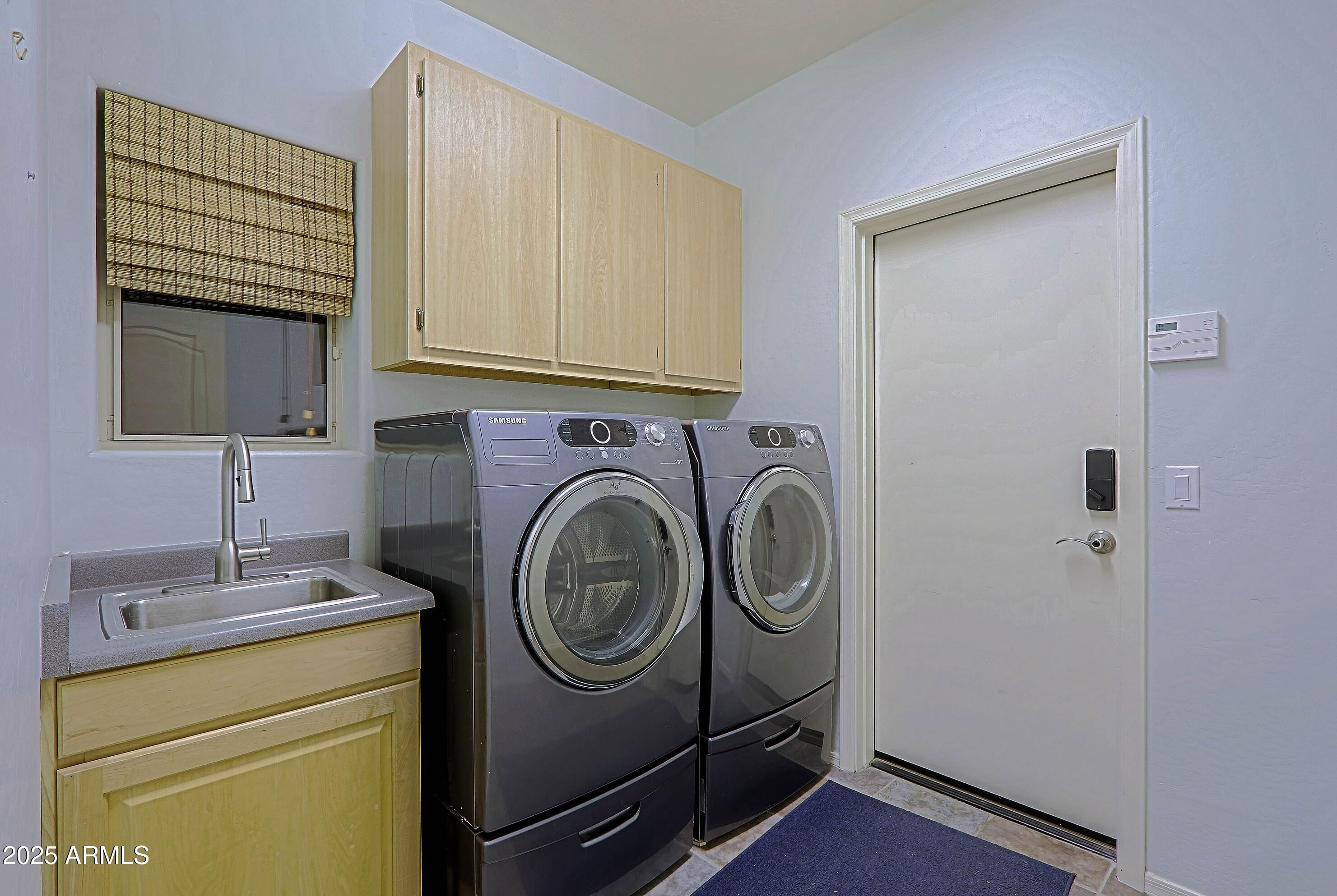 Cave Creek, Arizona 85331, United States, 3 Bedrooms Bedrooms, ,3 BathroomsBathrooms,Residential,Active,136950