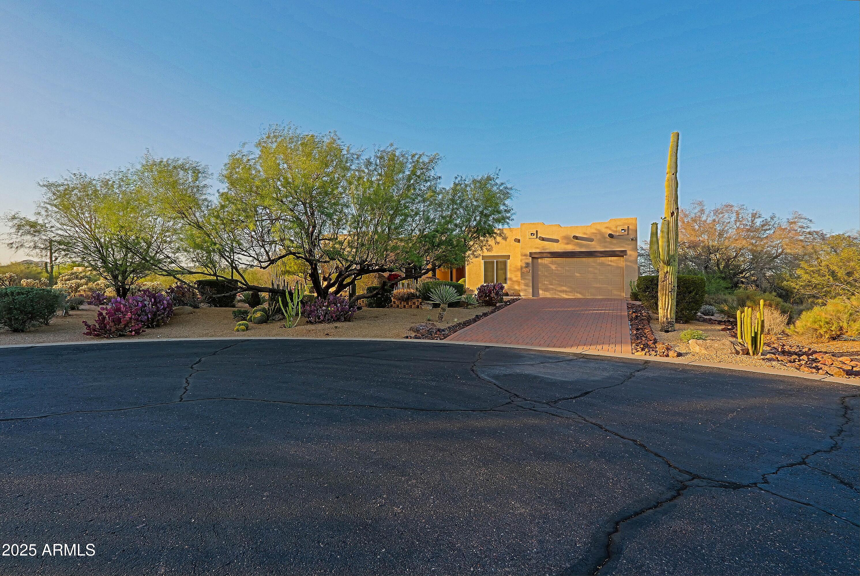 Cave Creek, Arizona 85331, United States, 3 Bedrooms Bedrooms, ,3 BathroomsBathrooms,Residential,Active,136950