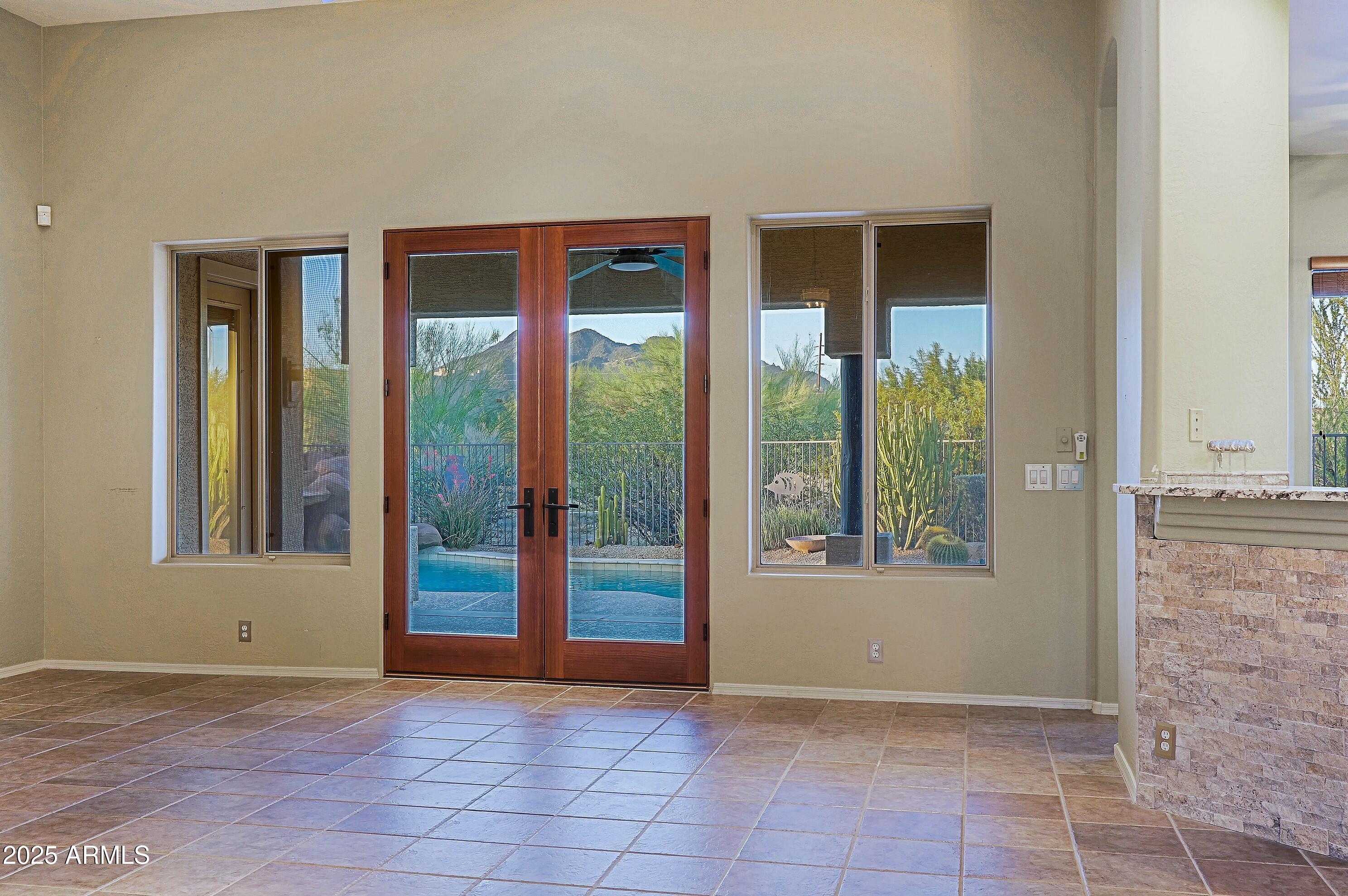 Cave Creek, Arizona 85331, United States, 3 Bedrooms Bedrooms, ,3 BathroomsBathrooms,Residential,Active,136950